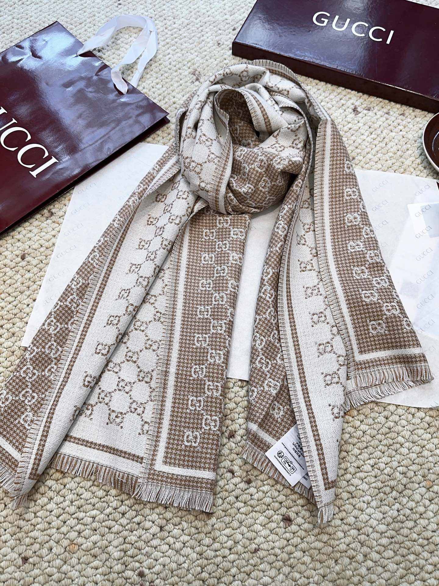 G家。【小G双面-▪️Gu秋冬新款，专柜主打的GG时髦复古双面羊毛围巾！！】Gu主打系列，太喜欢这样的调