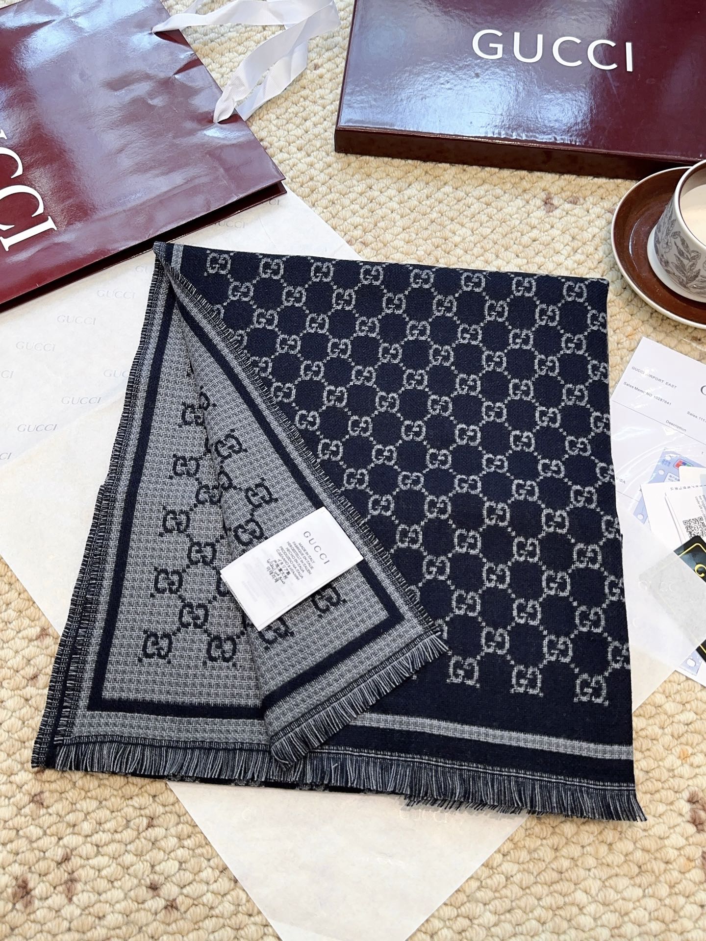 G家。【小G双面-▪️Gu秋冬新款，专柜主打的GG时髦复古双面羊毛围巾！！】Gu主打系列，太喜欢这样的调