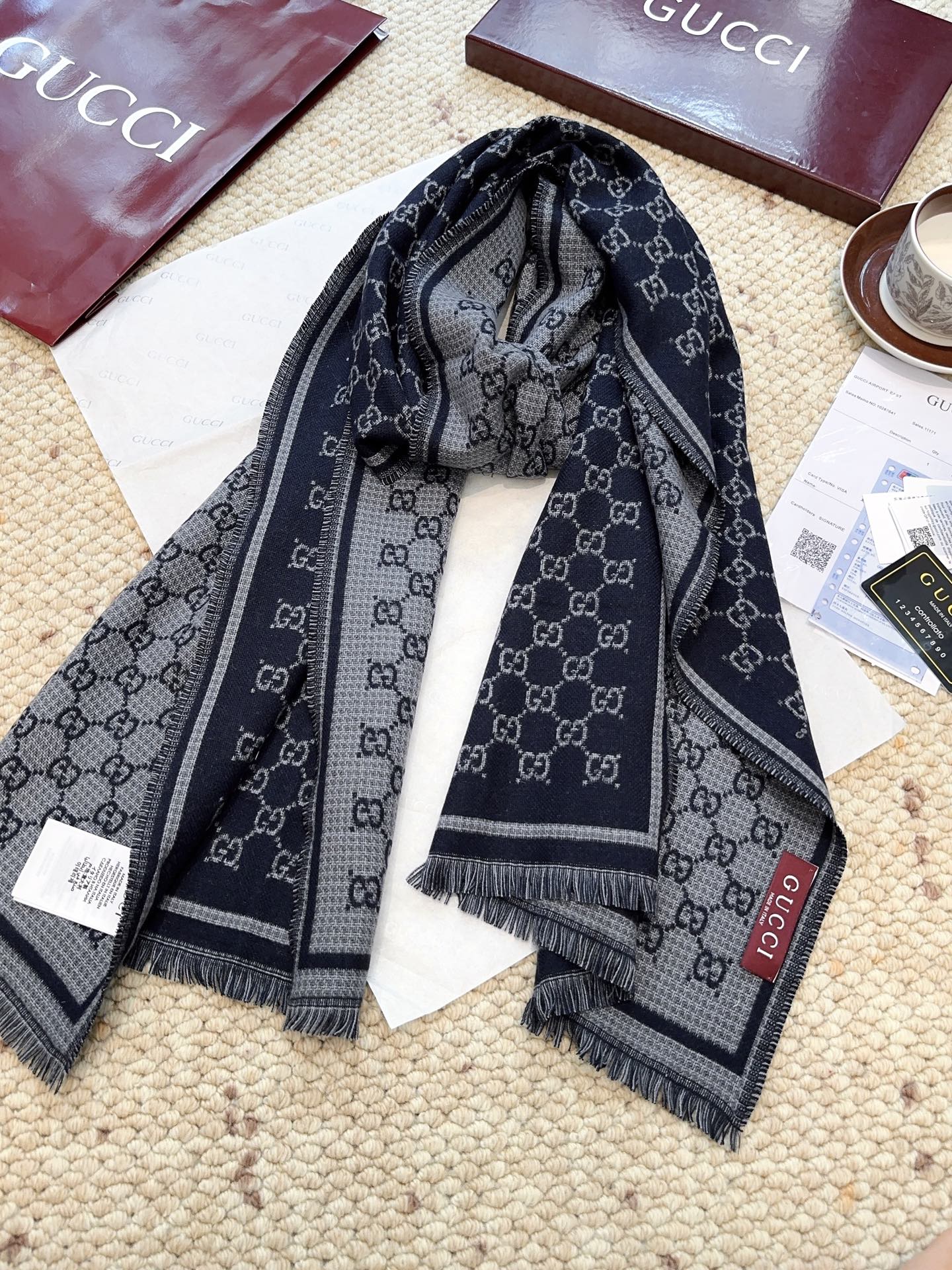 G家。【小G双面-▪️Gu秋冬新款，专柜主打的GG时髦复古双面羊毛围巾！！】Gu主打系列，太喜欢这样的调