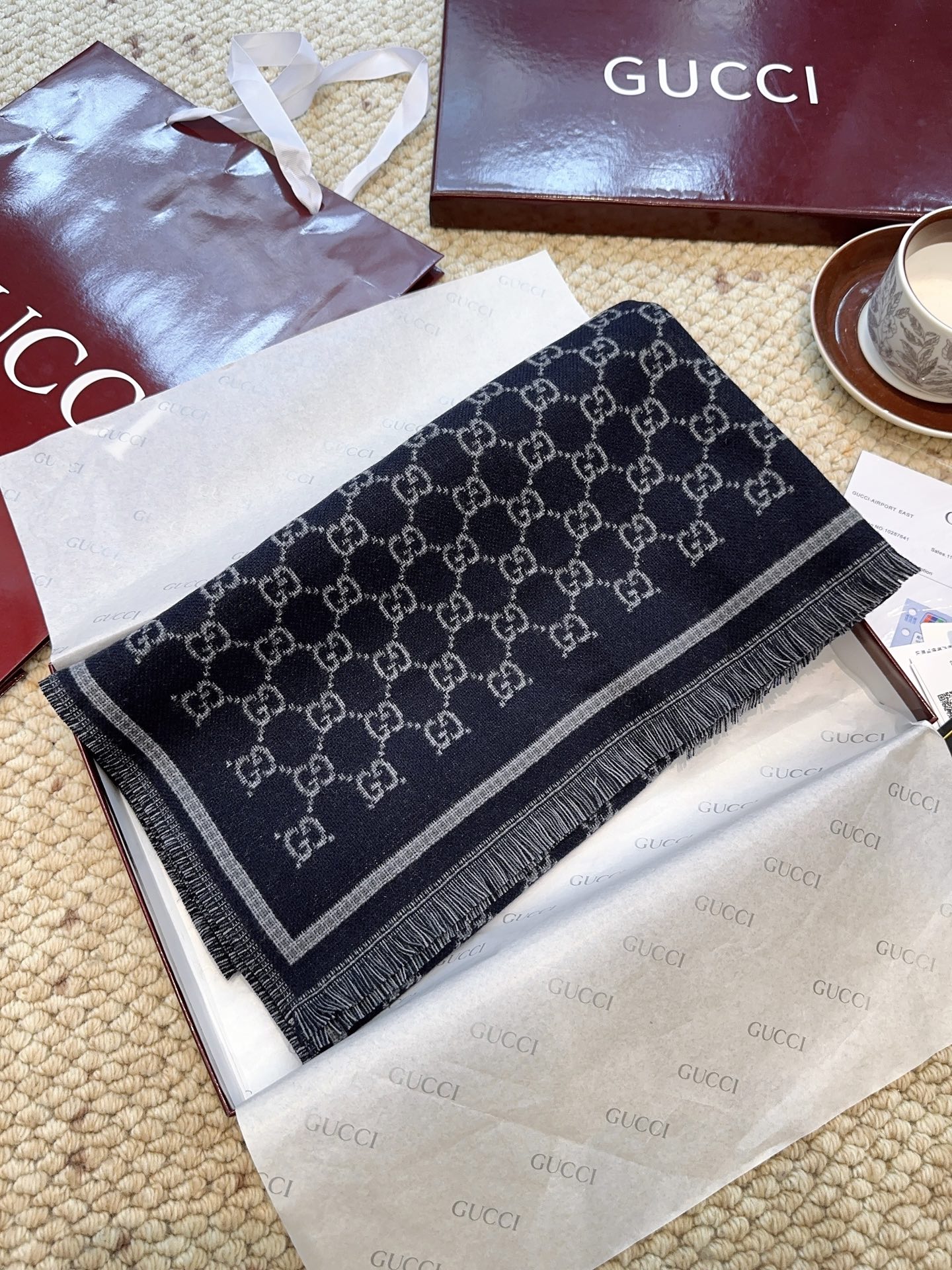 G家。【小G双面-▪️Gu秋冬新款，专柜主打的GG时髦复古双面羊毛围巾！！】Gu主打系列，太喜欢这样的调