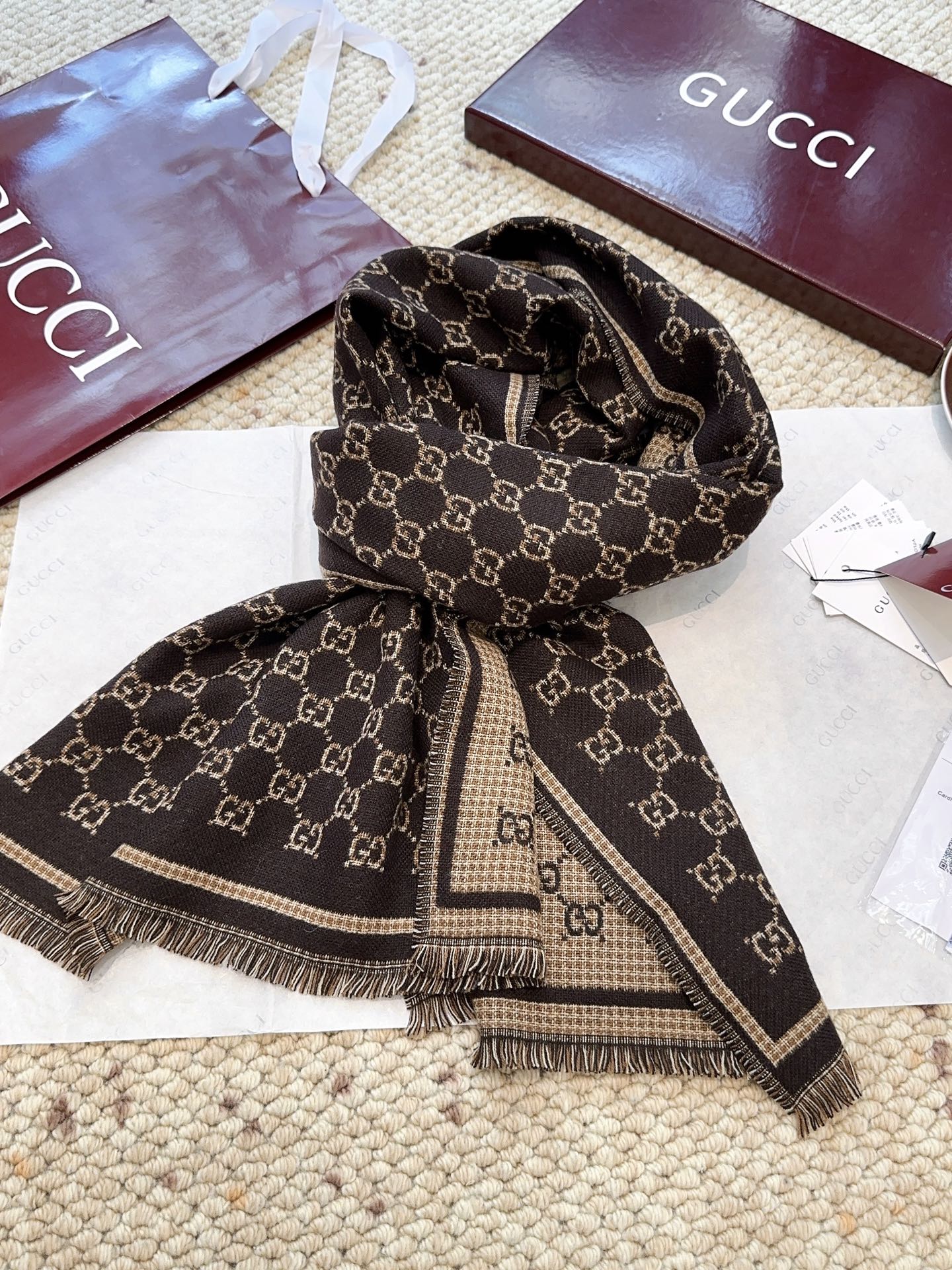 G家。【小G双面-▪️Gu秋冬新款，专柜主打的GG时髦复古双面羊毛围巾！！】Gu主打系列，太喜欢这样的调