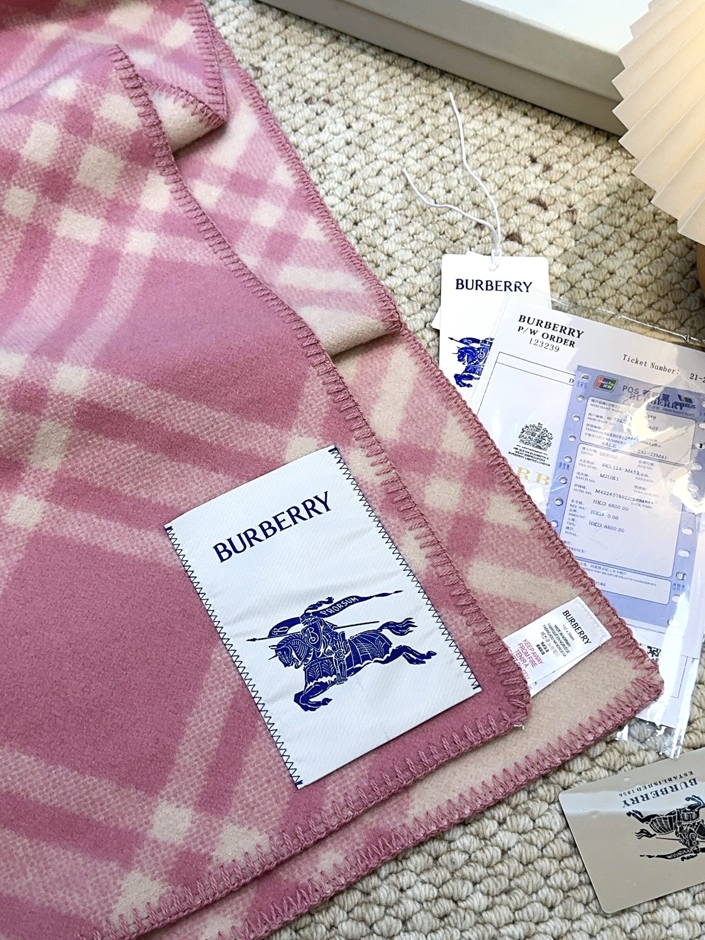 Burberry可遇不可求的王炸级单品，绝对是独家级别，工艺与材料完全与正品无区别，粗犷耐用，厚实保暖 