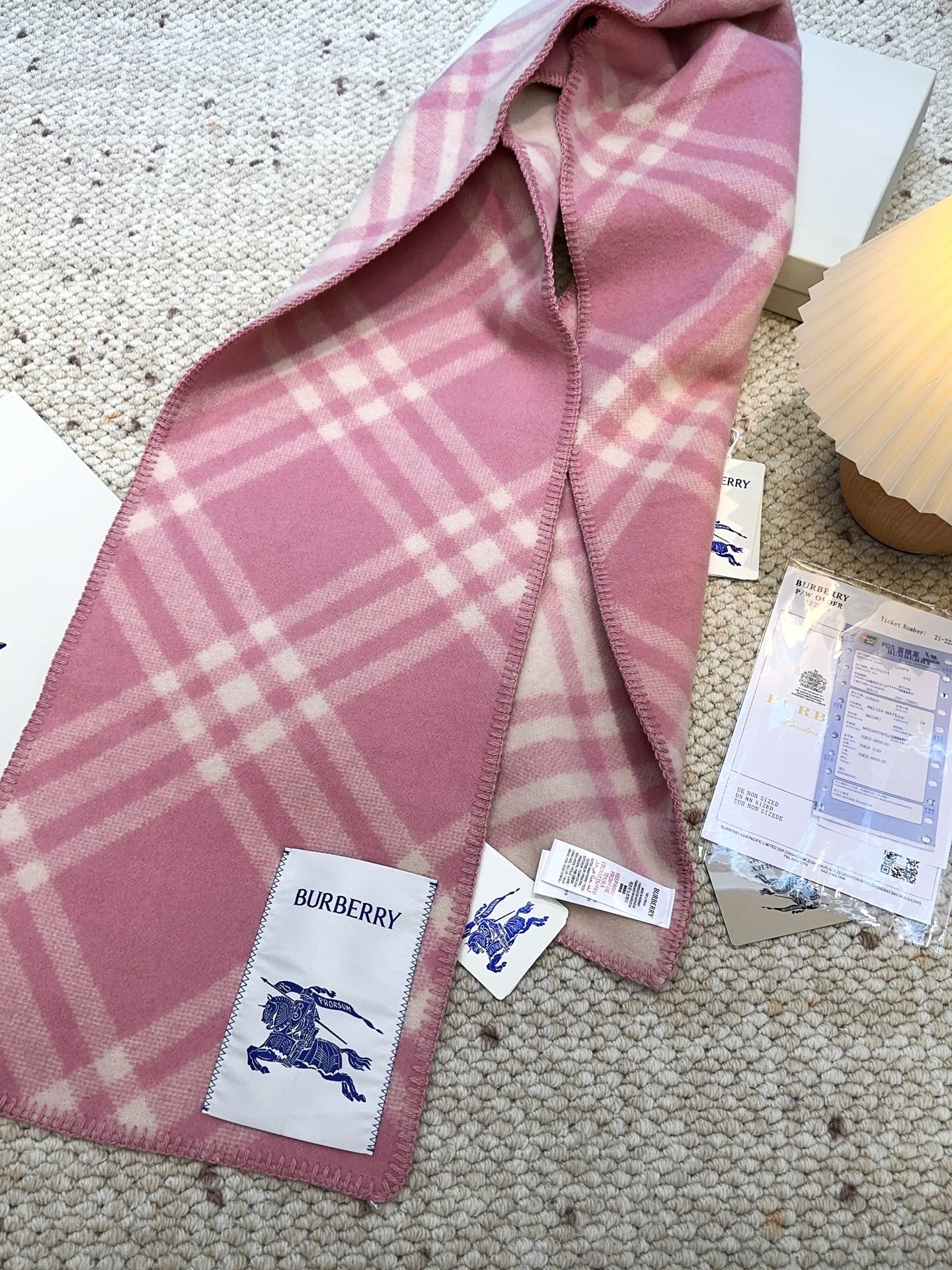 Burberry可遇不可求的王炸级单品，绝对是独家级别，工艺与材料完全与正品无区别，粗犷耐用，厚实保暖 