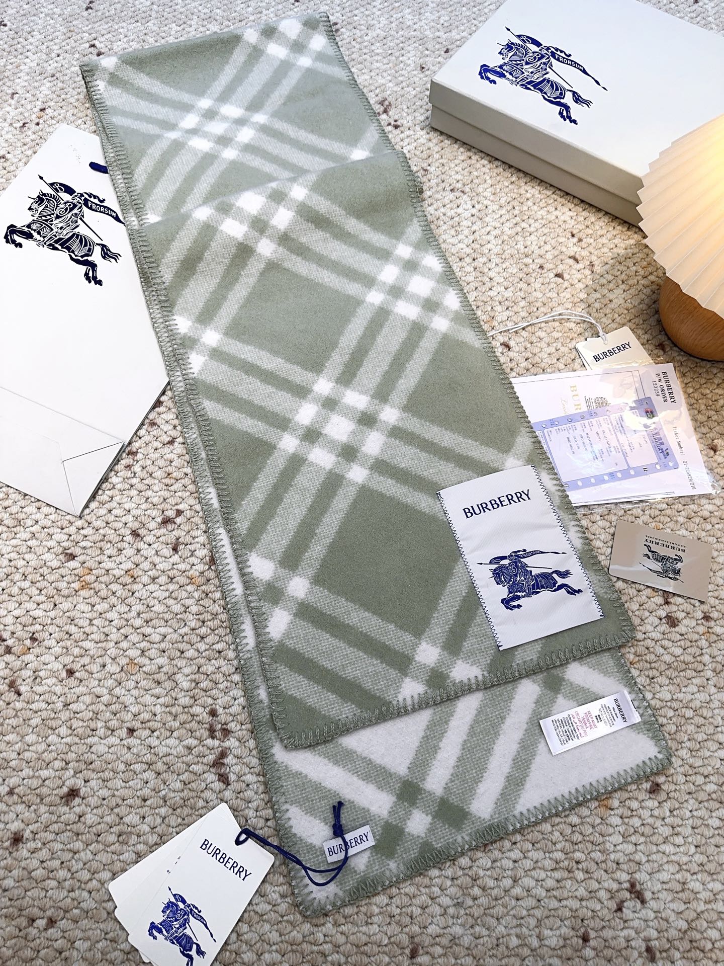 Burberry可遇不可求的王炸级单品，绝对是独家级别，工艺与材料完全与正品无区别，粗犷耐用，厚实保暖 