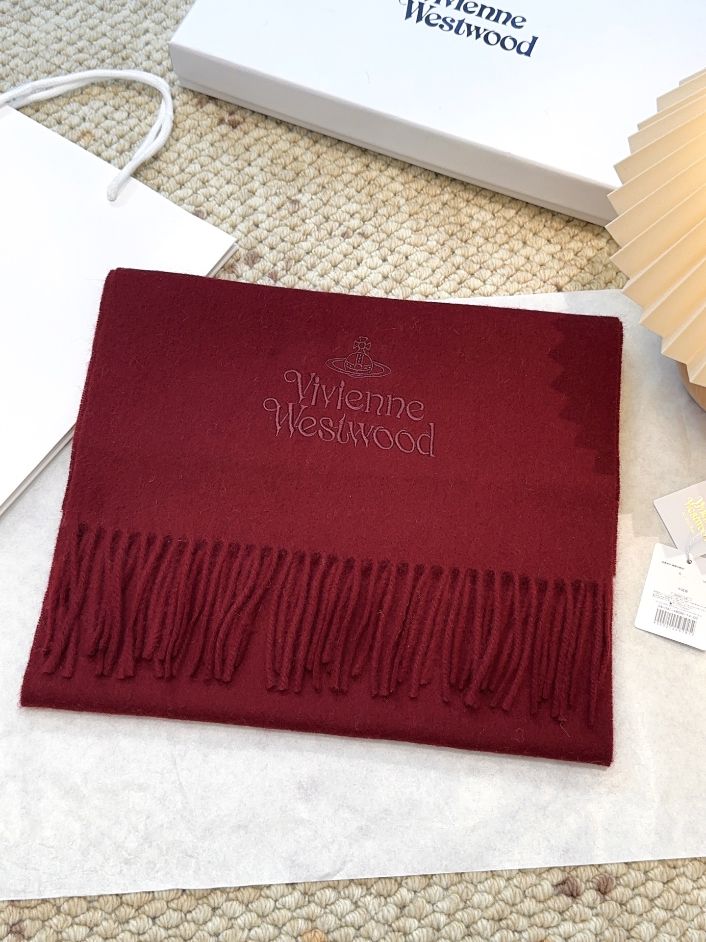 𝐕𝐢𝐯𝐢𝐞𝐧𝐧𝐞 𝐖𝐞𝐬𝐭𝐰𝐨𝐨𝐝🪐✨【薇薇安 · 西太后】极品山羊绒小围巾，送人自留都太高大上了😍重磅