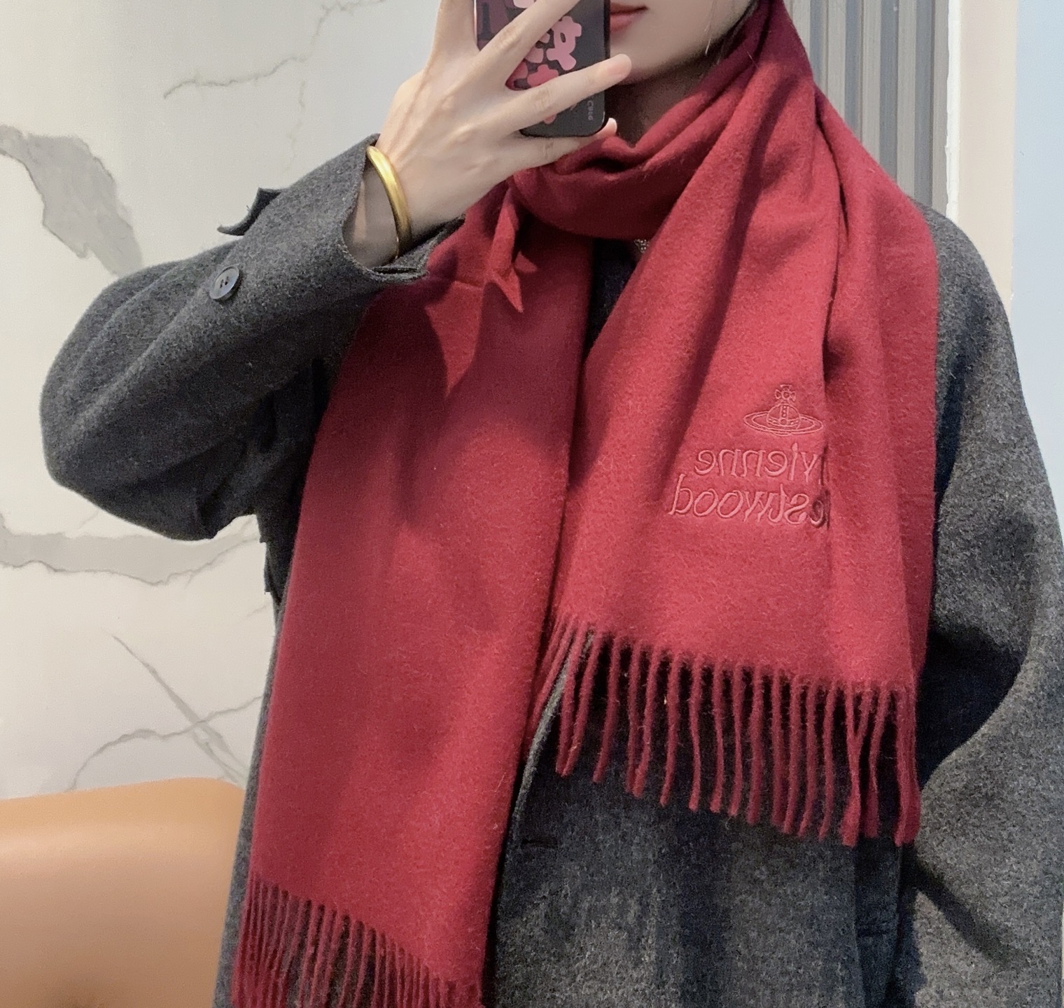 𝐕𝐢𝐯𝐢𝐞𝐧𝐧𝐞 𝐖𝐞𝐬𝐭𝐰𝐨𝐨𝐝🪐✨【薇薇安 · 西太后】极品山羊绒小围巾，送人自留都太高大上了😍重磅