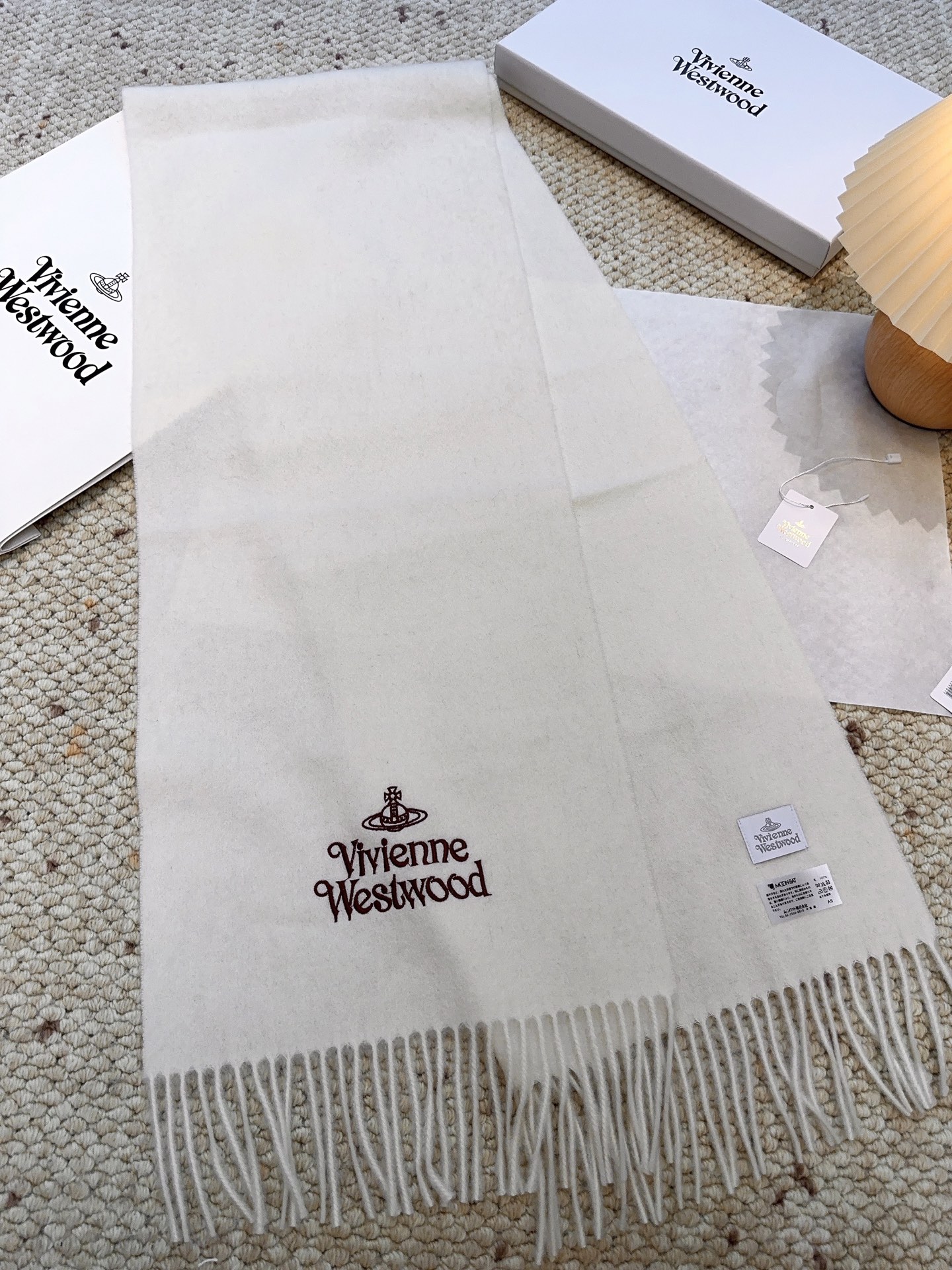 𝐕𝐢𝐯𝐢𝐞𝐧𝐧𝐞 𝐖𝐞𝐬𝐭𝐰𝐨𝐨𝐝🪐✨【薇薇安 · 西太后】极品山羊绒小围巾，送人自留都太高大上了😍重磅