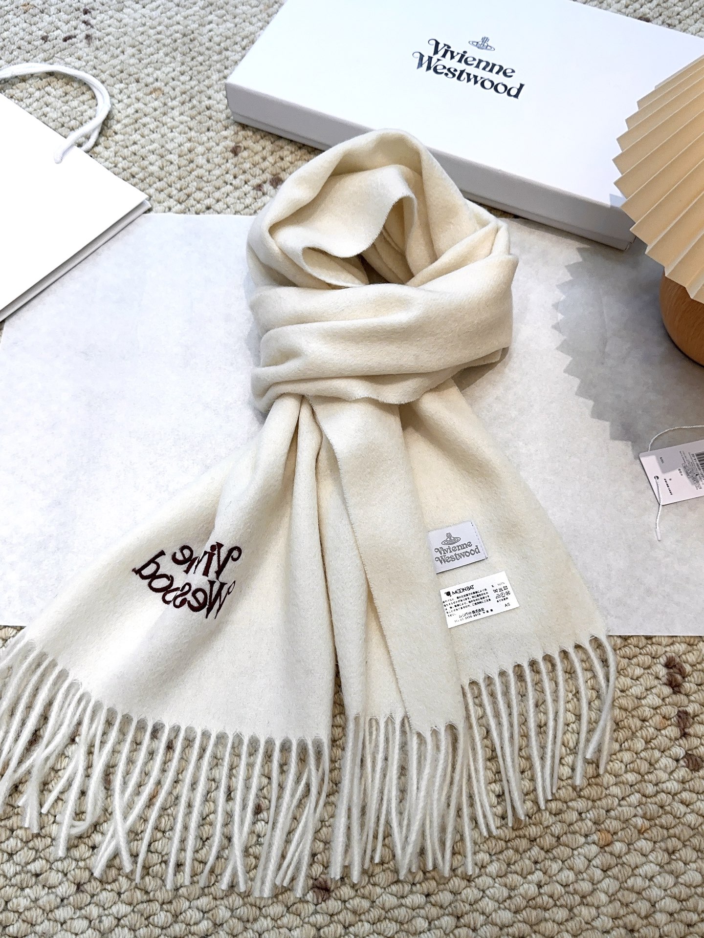 𝐕𝐢𝐯𝐢𝐞𝐧𝐧𝐞 𝐖𝐞𝐬𝐭𝐰𝐨𝐨𝐝🪐✨【薇薇安 · 西太后】极品山羊绒小围巾，送人自留都太高大上了😍重磅