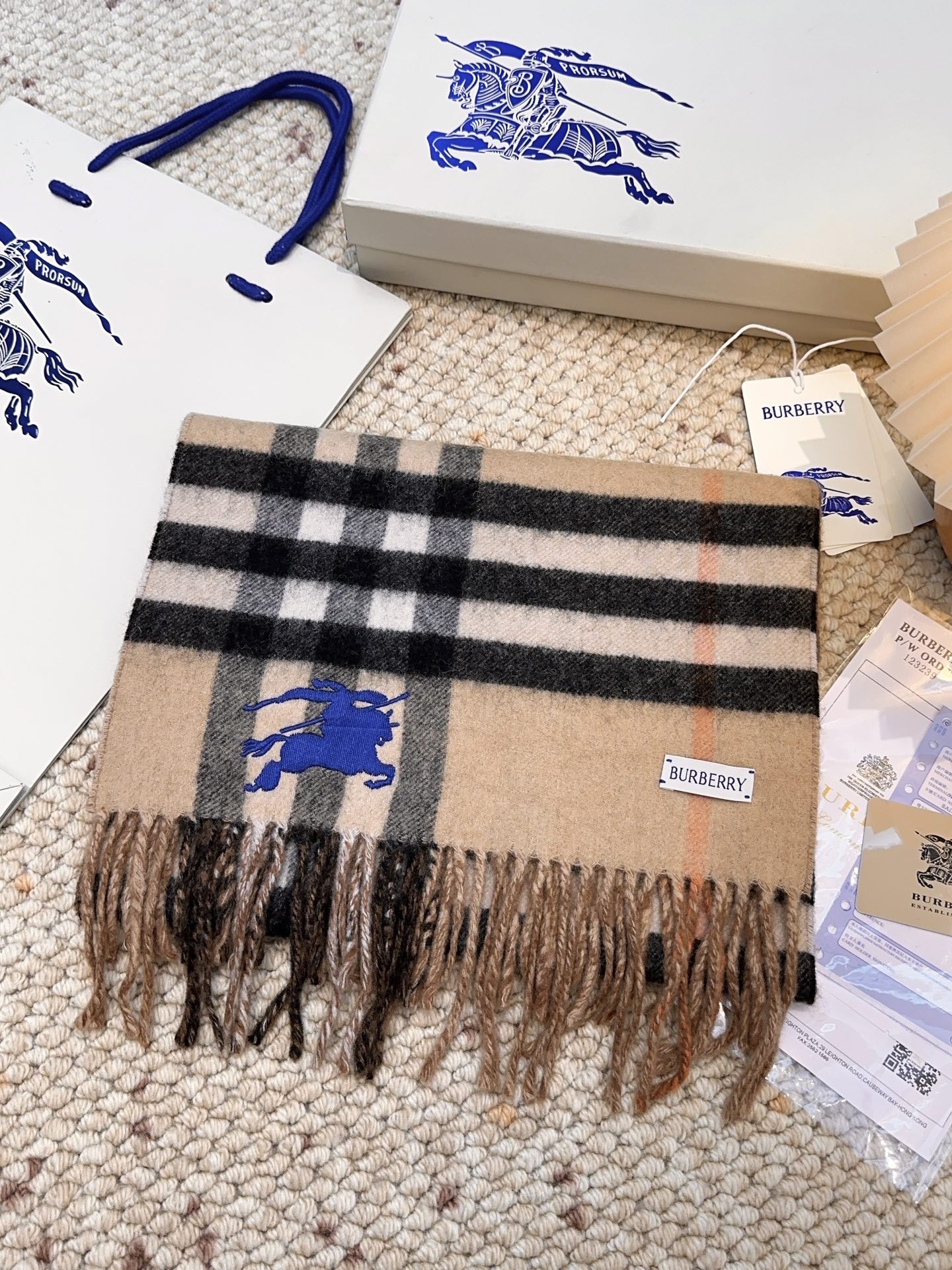 ❤️最新款 B双刺 双面刺绣➕印花➕提花 大密度双面羊绒格子围巾 超高难度工艺 绝非一般coPy能做 原