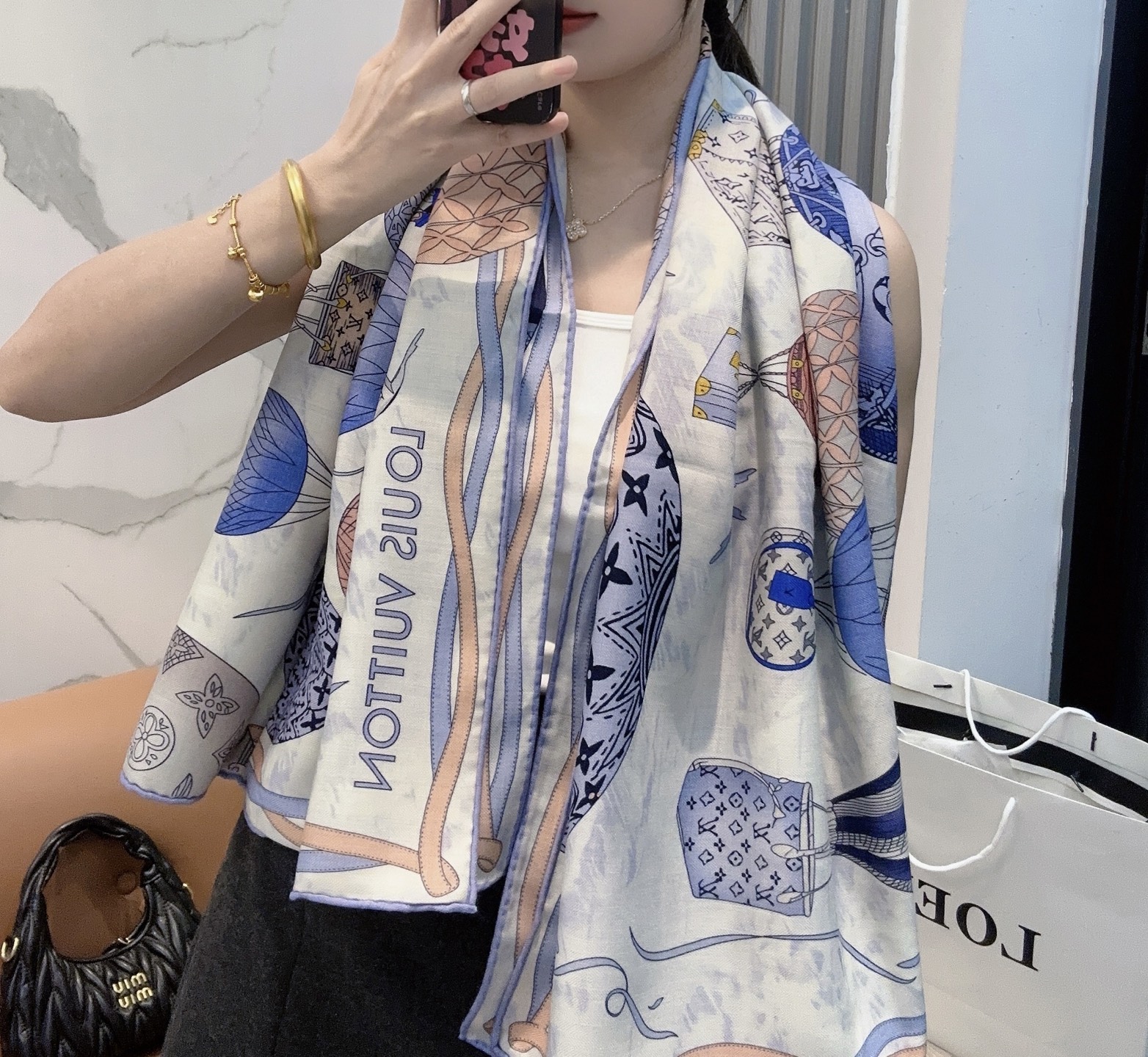 LV（路易威登）原单Lv140cm丝绒方巾，《热气球》，本款方巾全新加入 U价🉐️ and Away 系