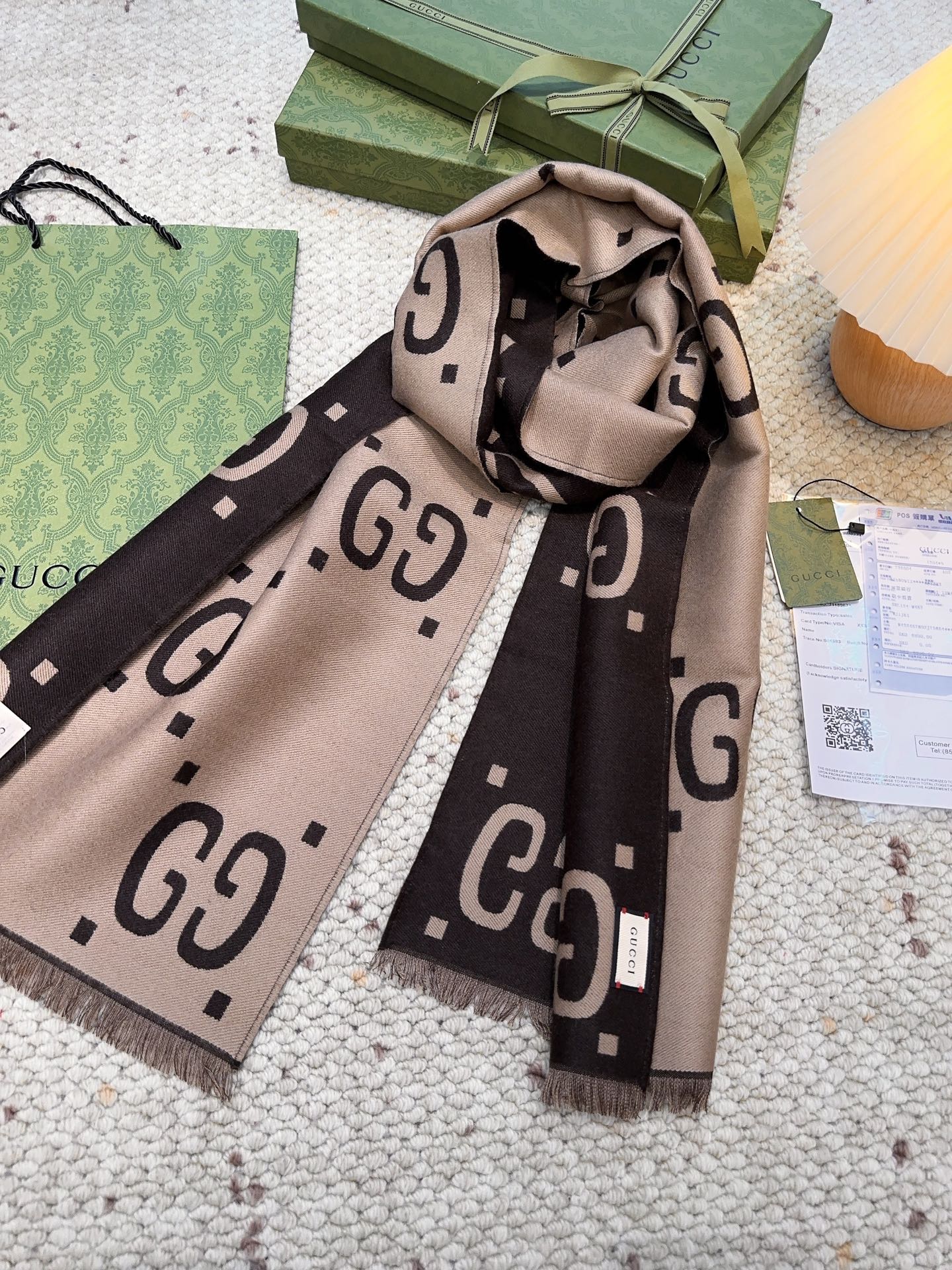 原单代工厂出品，大G围巾这是一款苏格兰风格-双面重工超级保暖的GG标识作为Gucci颇具代表性的传统精髓