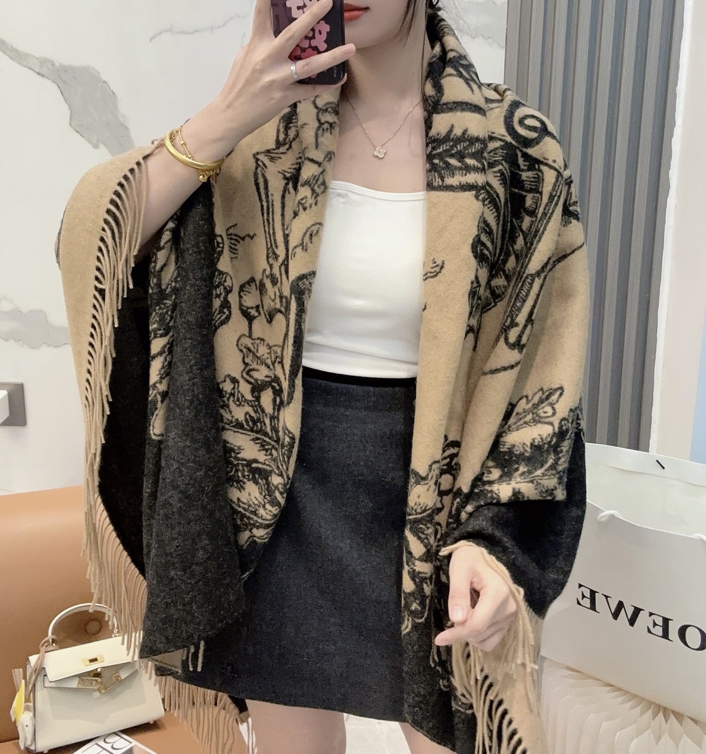 原单burberry最新款骑士战马双面提花披毯经典中的经典.❗️这批原单全包.本来订制出口单.但是不明原