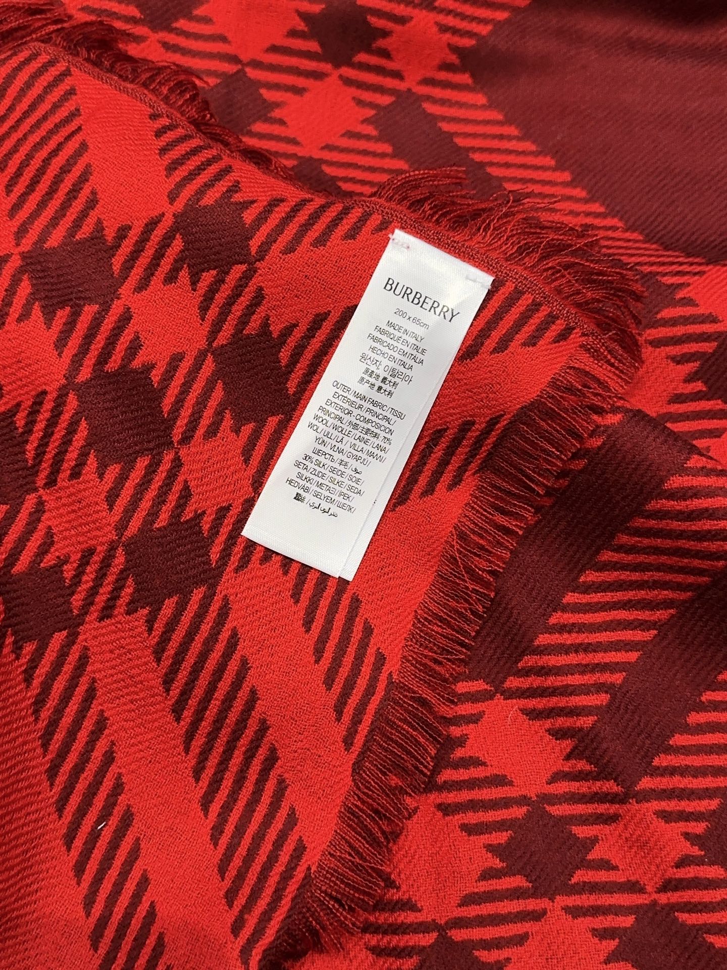 𝐁𝐔𝐑𝐁𝐄𝐑𝐑𝐘 • 𝟐𝟓ꫛꫀꪝ《骑士格纹长巾》张婧仪同款，原单品质！Size：200x65cm 70%