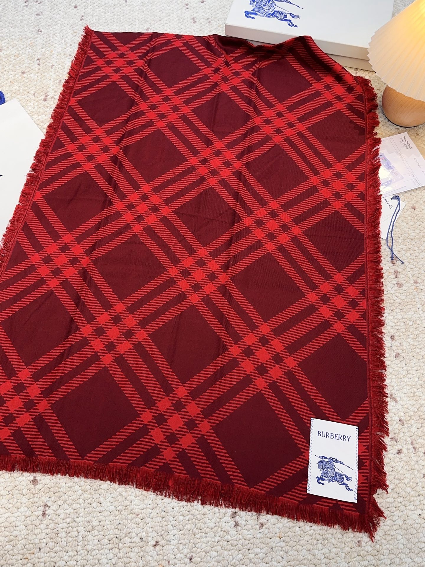 𝐁𝐔𝐑𝐁𝐄𝐑𝐑𝐘 • 𝟐𝟓ꫛꫀꪝ《骑士格纹长巾》张婧仪同款，原单品质！Size：200x65cm 70%