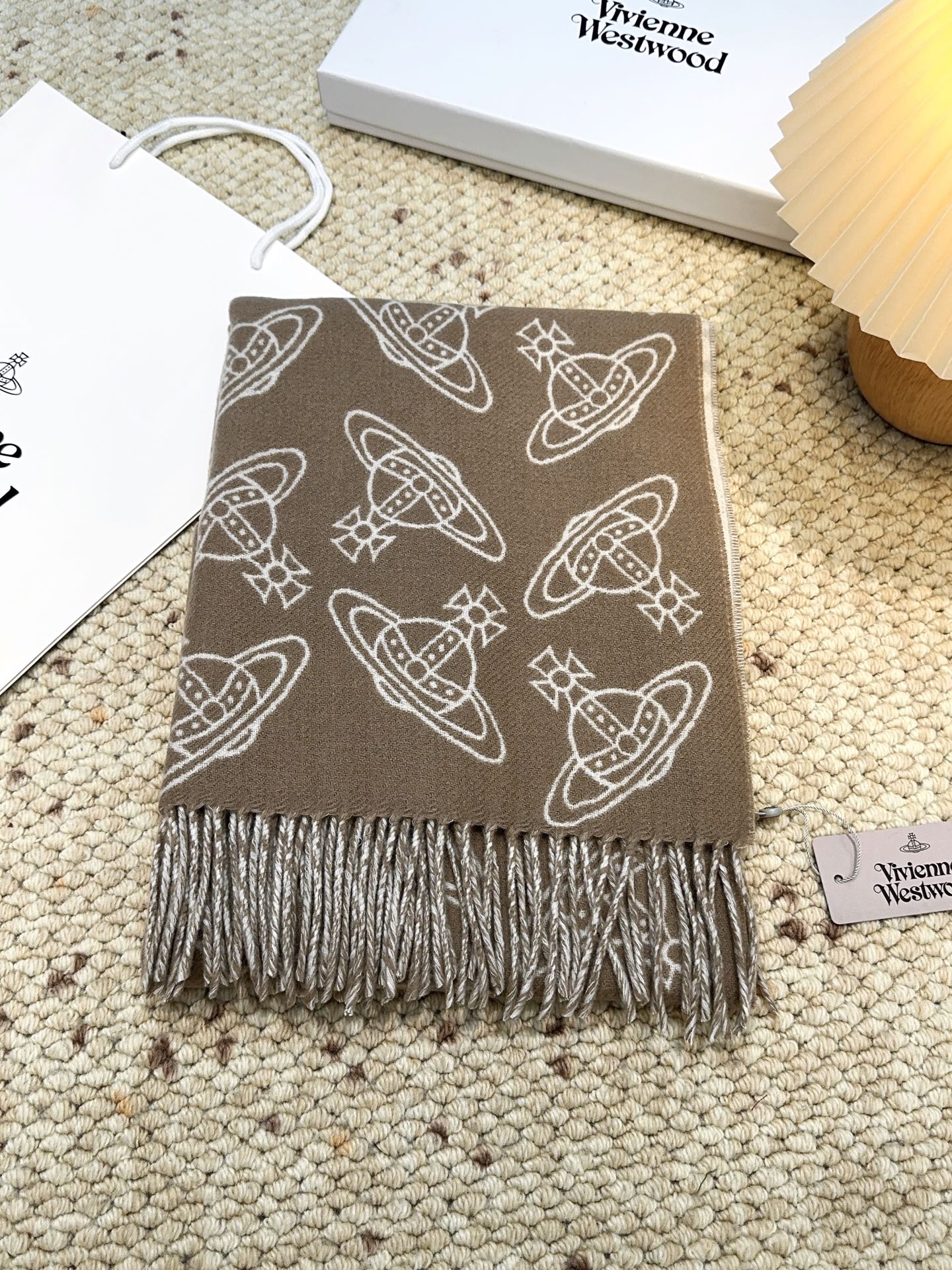 原单品质！英国朋克教母“西太后Vivienne Westwood”最爱的土星❗❗从精神上，Vivenne