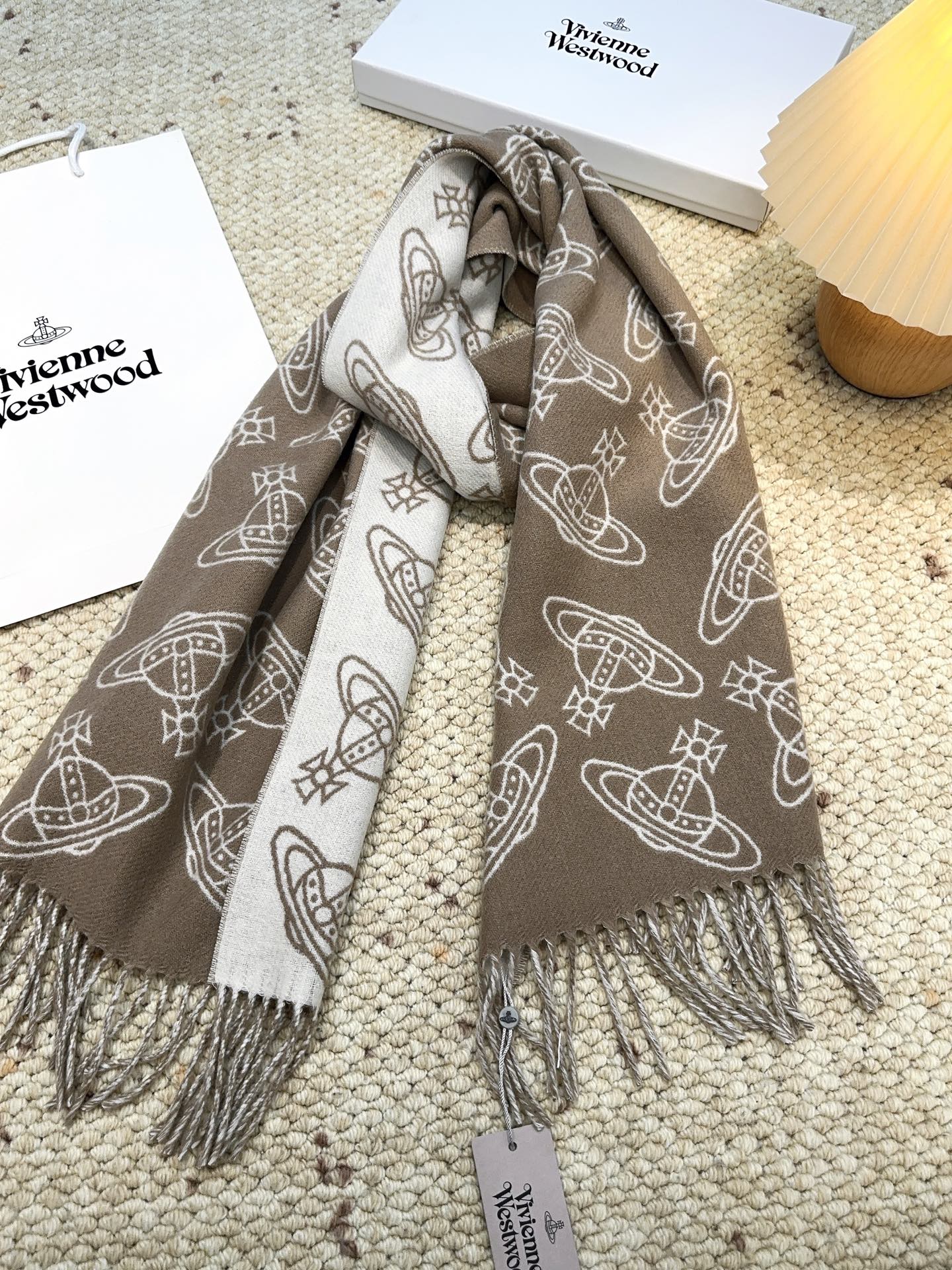 原单品质！英国朋克教母“西太后Vivienne Westwood”最爱的土星❗❗从精神上，Vivenne