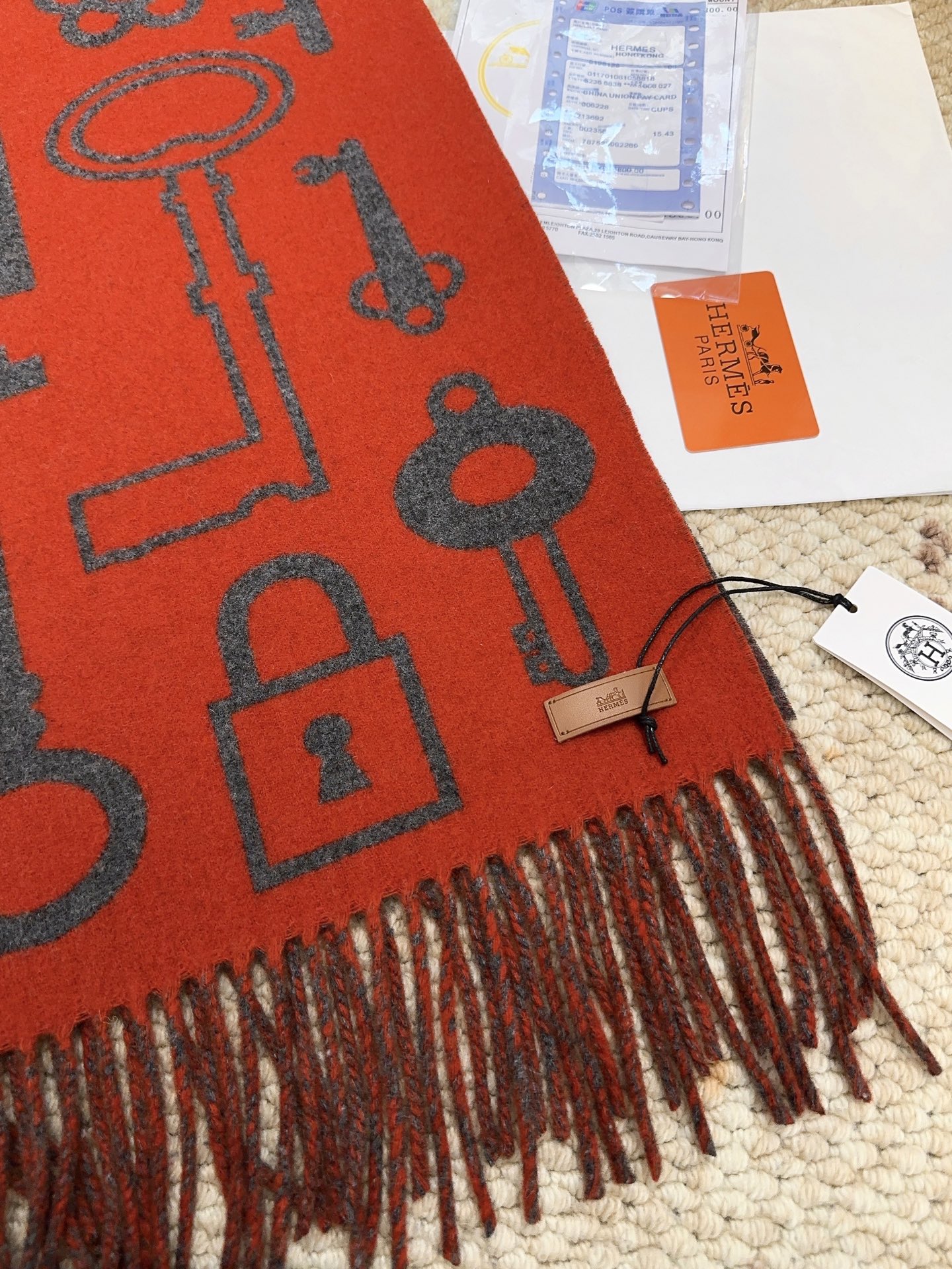 Hermès 2025爱马仕钥匙男女款围巾且买且珍惜 ~都是出口订单所以比较难遇 东西讲究少而精 的一定要收 这款H家女士围巾