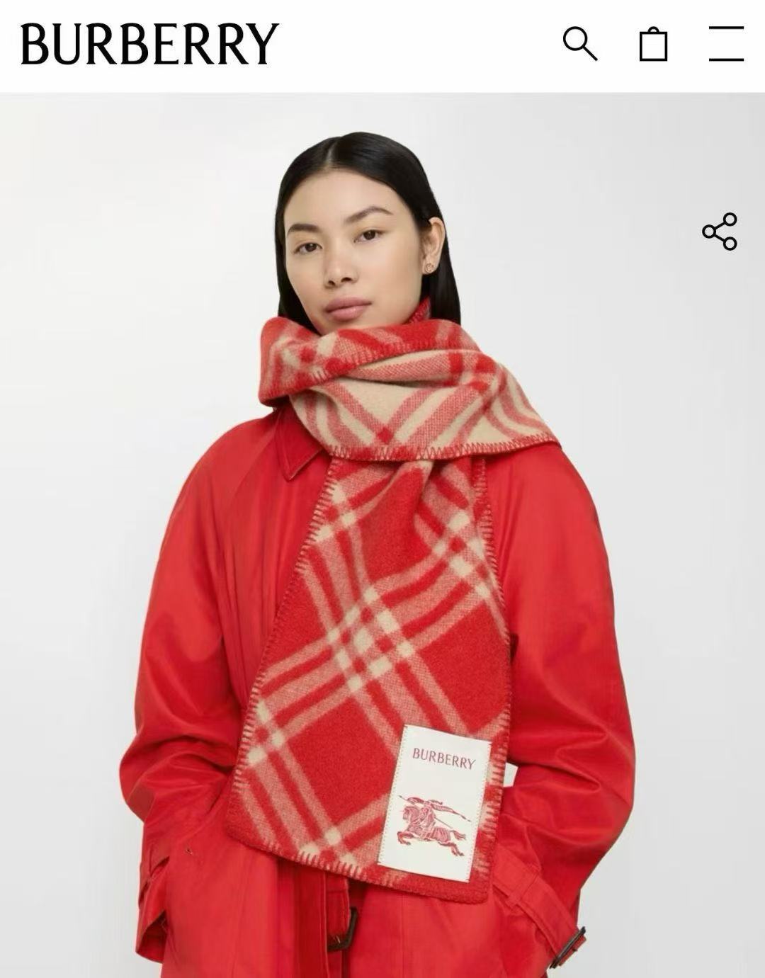 Burberry 新款全智贤同款 搭配 绝绝子呀 美爆了的款 柜子一上市就售罄 排队都买不到的款 低调的奢侈感 这款Burberry围巾