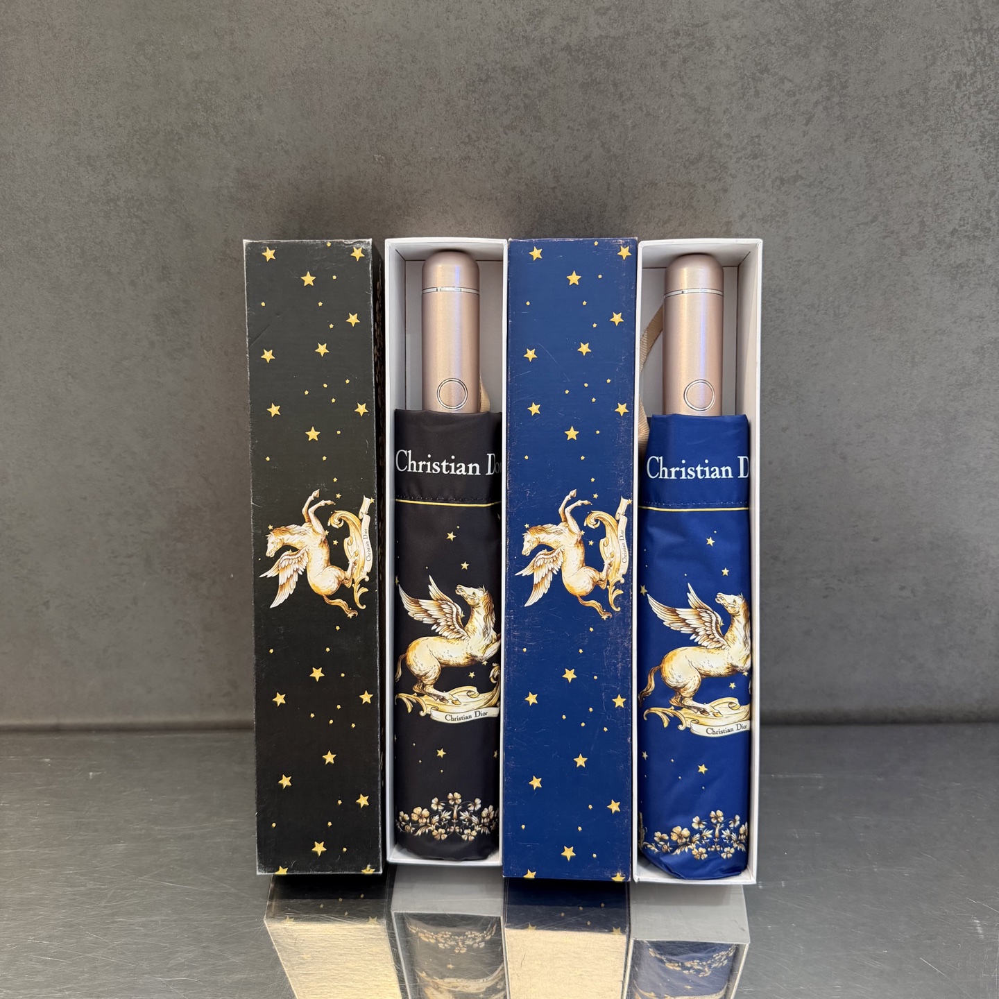 迪奥Dior 三折防晒睛雨伞。。夏季新款 全自动折叠晴雨伞 内里黑色涂层防晒有效阻隔紫外线99%，UPF