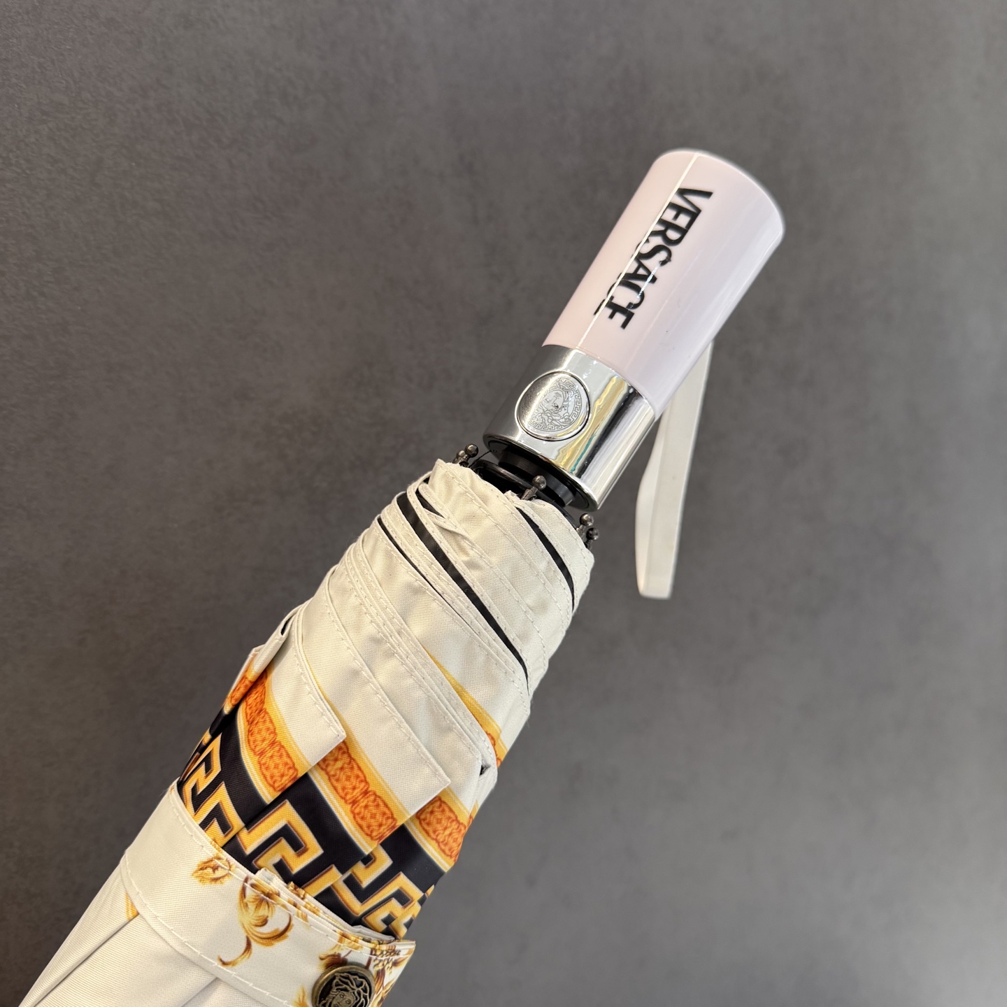 🌈🌈️范思哲（VERSACE）三折防晒睛雨伞。。 2025夏季新款 全自动折叠晴雨伞 内里黑色涂层防晒有