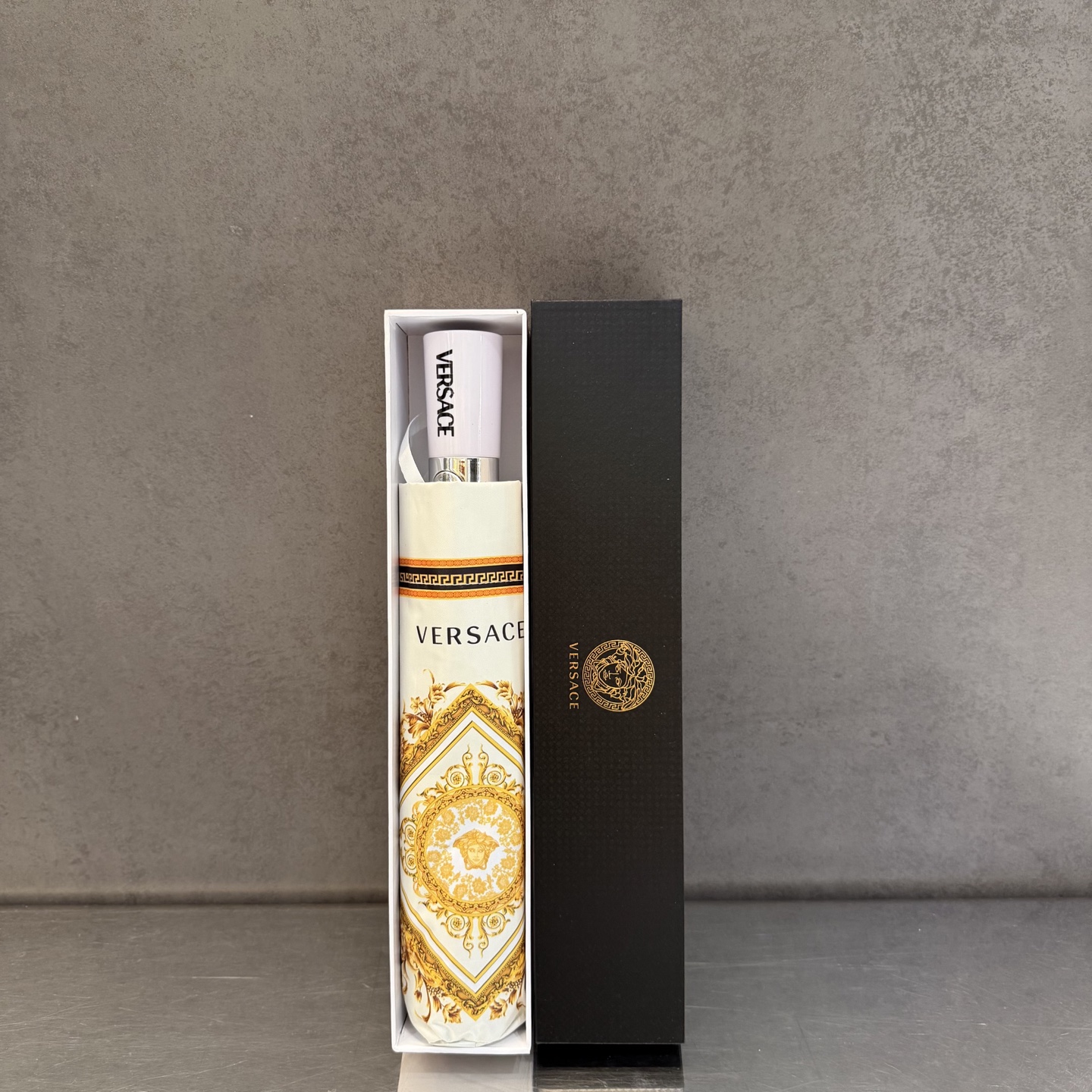 🌈🌈️范思哲（VERSACE）三折防晒睛雨伞。。 2025夏季新款 全自动折叠晴雨伞 内里黑色涂层防晒有