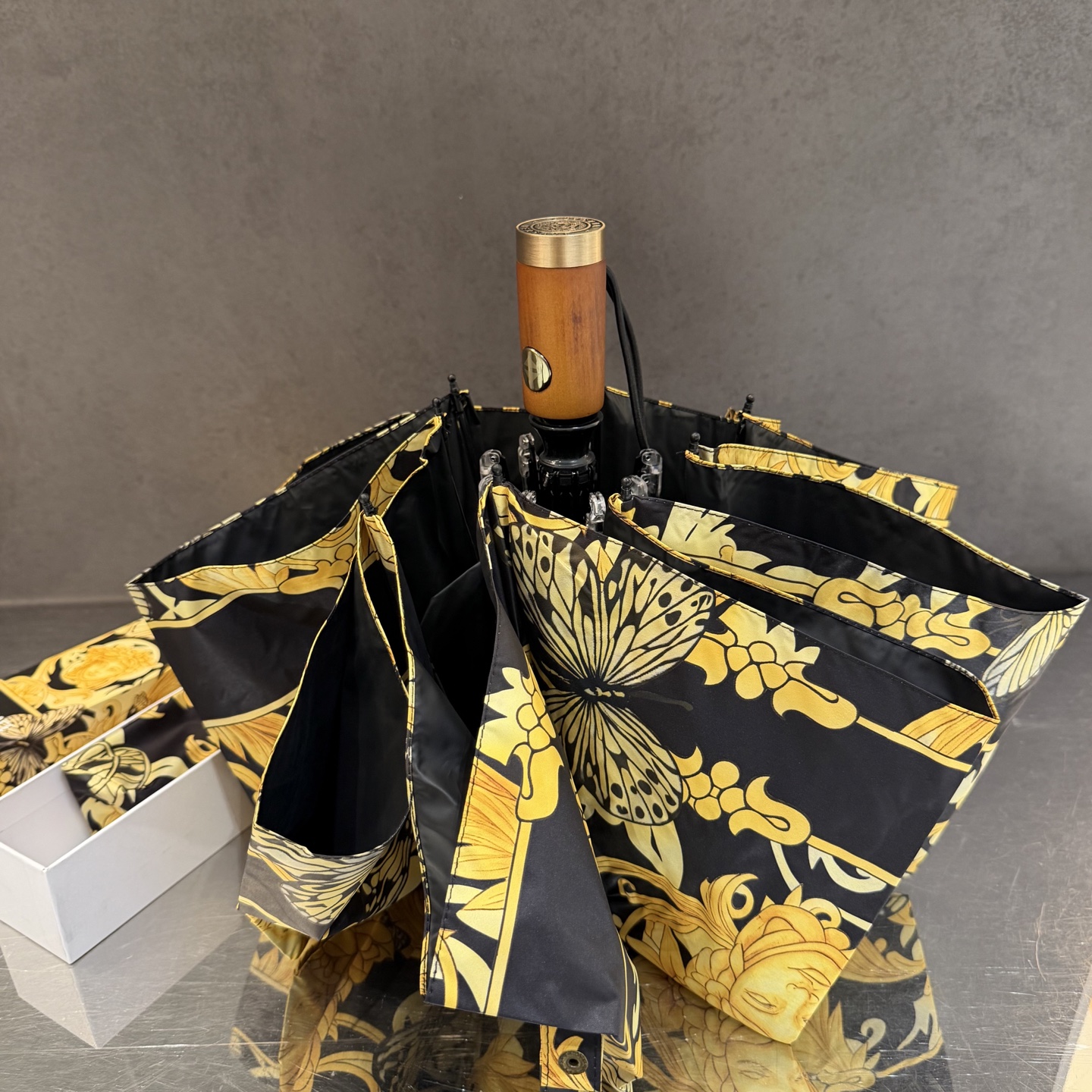 🌈🌈️范思哲（VERSACE）三折防晒睛雨伞。。 2025夏季新款 全自动折叠晴雨伞 内里黑色涂层防晒有