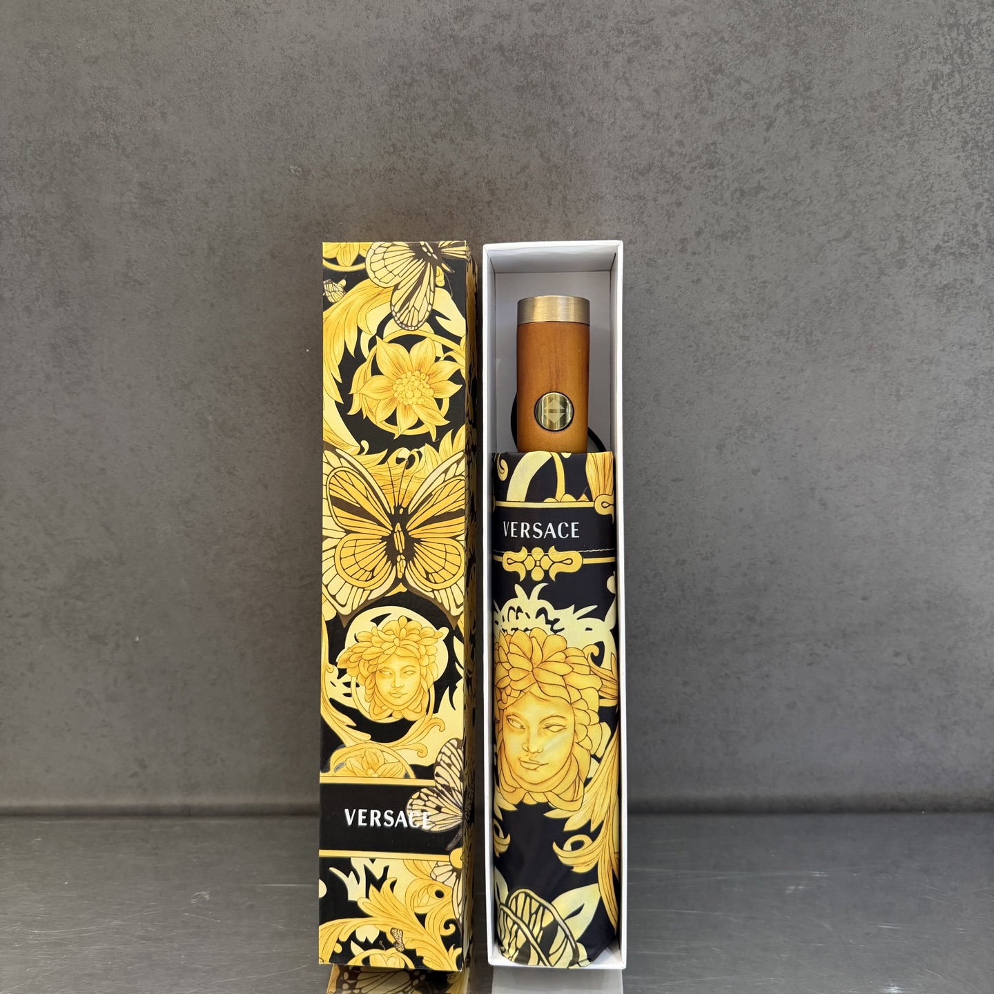 🌈🌈️范思哲（VERSACE）三折防晒睛雨伞。。 2025夏季新款 全自动折叠晴雨伞 内里黑色涂层防晒有