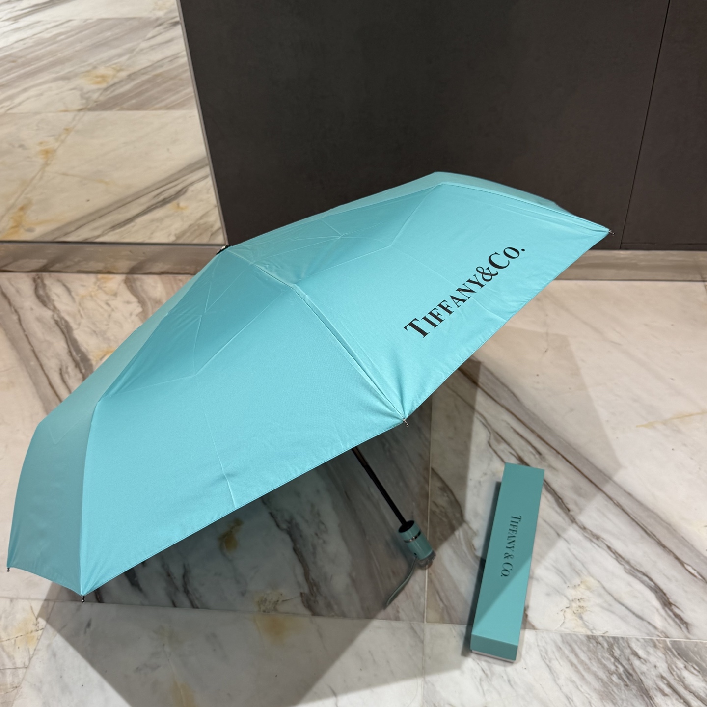 Tiffany蒂芙尼 防晒睛雨伞。。 夏季新款 全自动折叠晴雨伞 内里黑色涂层防晒有效阻隔紫外线99%，