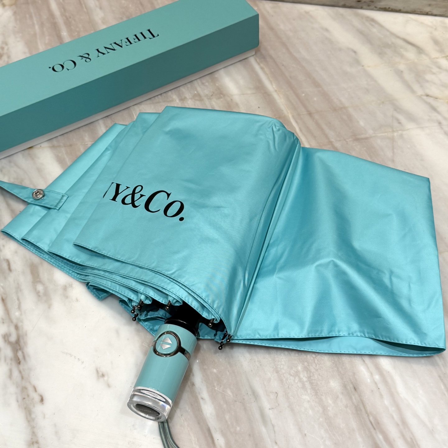 Tiffany蒂芙尼 防晒睛雨伞。。 夏季新款 全自动折叠晴雨伞 内里黑色涂层防晒有效阻隔紫外线99%，