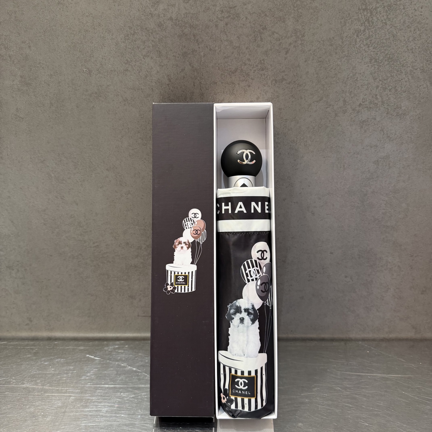 CHANEL（香奈儿）新款三折自动折叠晴雨伞 做工精细 气质 时尚 炒鸡好看！防紫外线 人手必备 ！