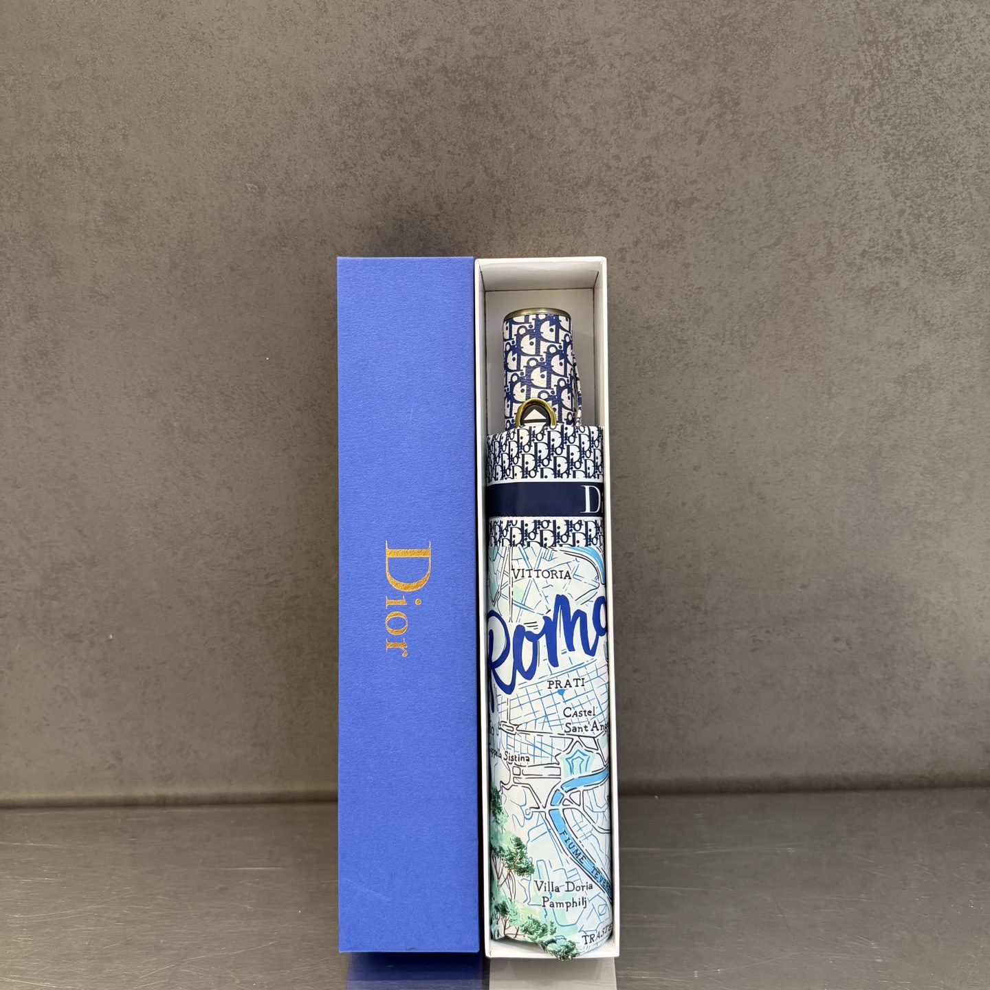 迪奥Dior 三折防晒睛雨伞。。夏季新款 全自动折叠晴雨伞 内里黑色涂层防晒有效阻隔紫外线99%，UPF