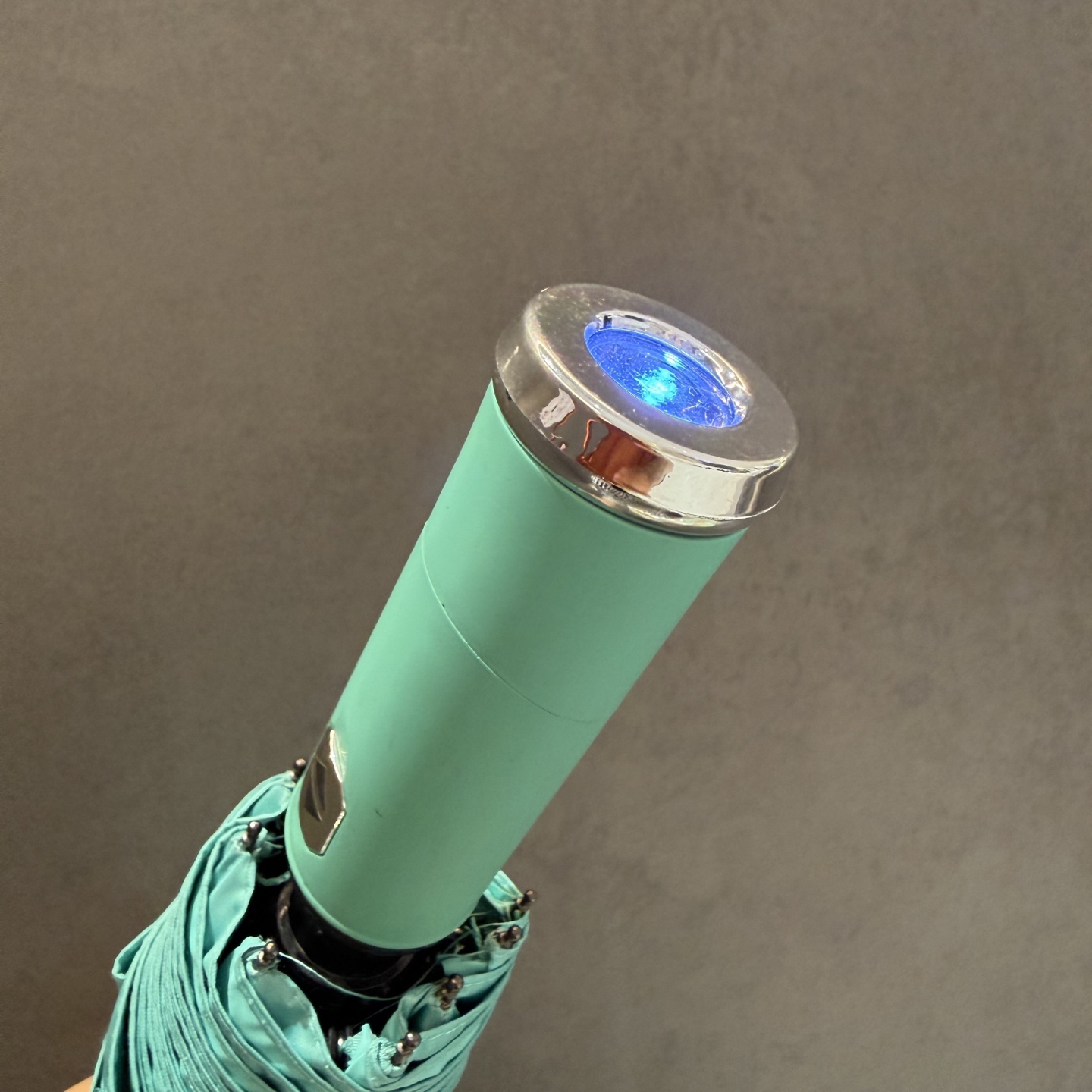 Tiffany蒂芙尼 防晒睛雨伞。。 夏季新款 全自动折叠晴雨伞 内里黑色涂层防晒有效阻隔紫外线99%，