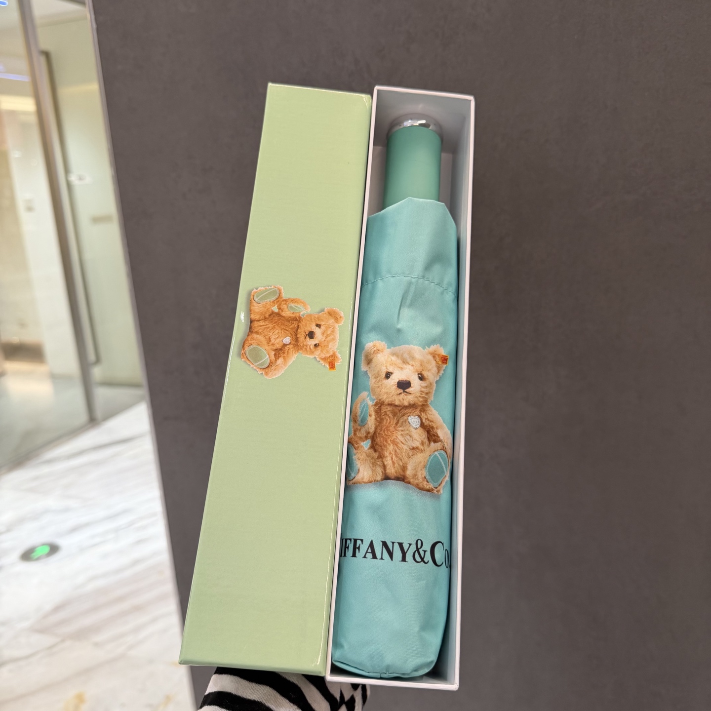 Tiffany蒂芙尼 防晒睛雨伞。。 夏季新款 全自动折叠晴雨伞 内里黑色涂层防晒有效阻隔紫外线99%，