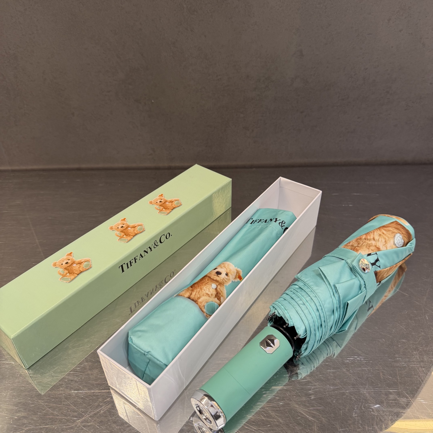 Tiffany蒂芙尼 防晒睛雨伞。。 夏季新款 全自动折叠晴雨伞 内里黑色涂层防晒有效阻隔紫外线99%，