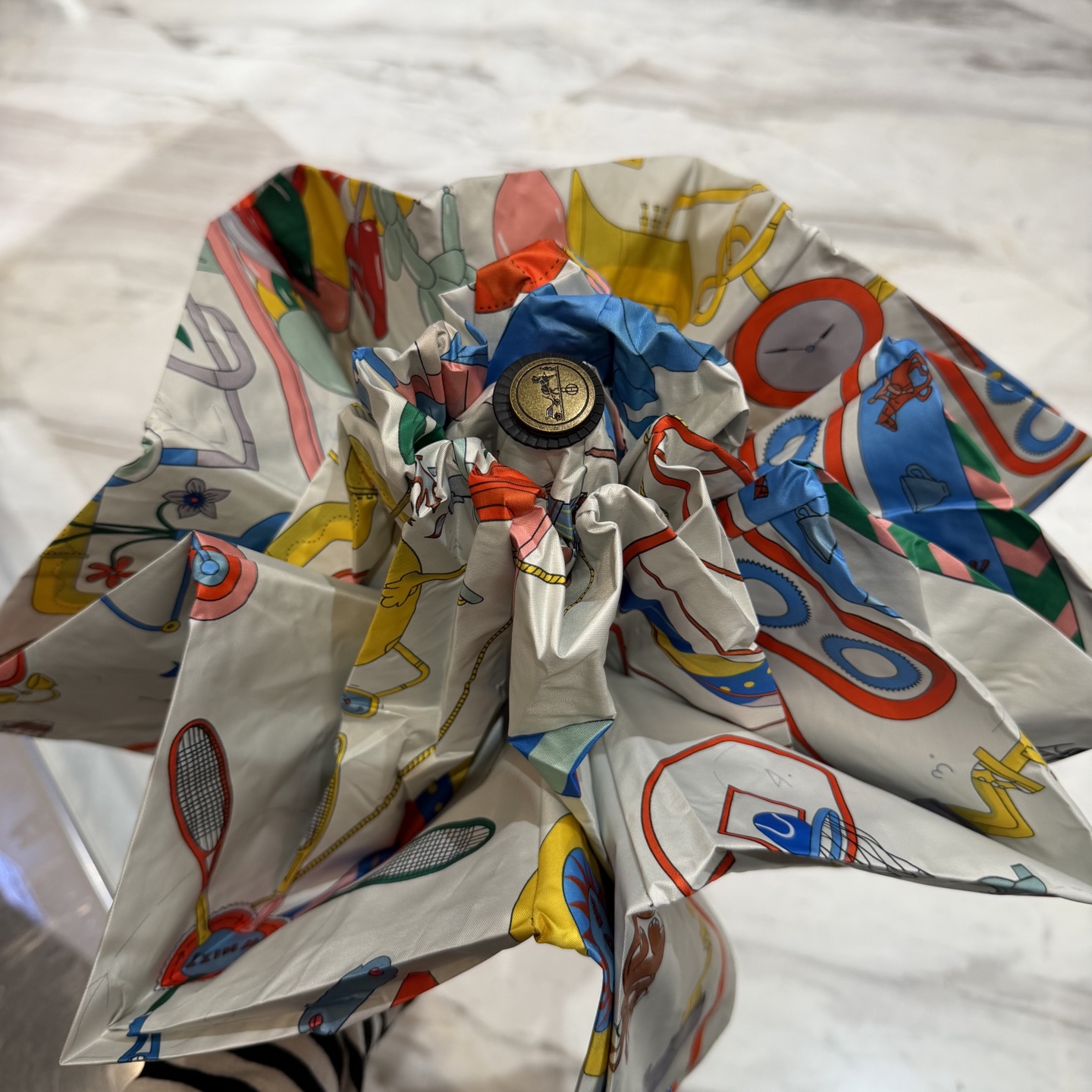 爱马仕HERMS 新款老花五折手开晴雨伞 内里黑色涂层防晒有效阻隔紫外线99%，UPF>50 所以能起到