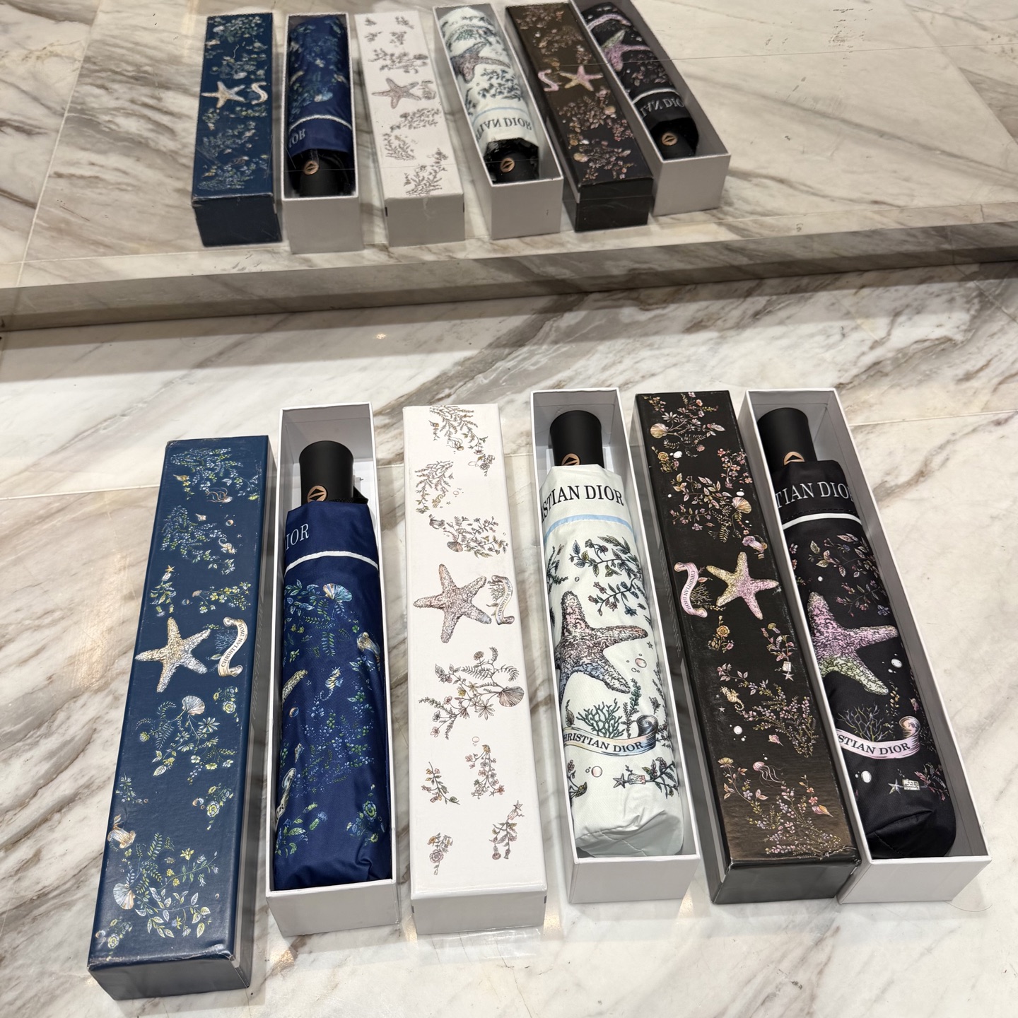 迪奥Dior 三折防晒睛雨伞。。夏季新款 全自动折叠晴雨伞 内里黑色涂层防晒有效阻隔紫外线99%，UPF