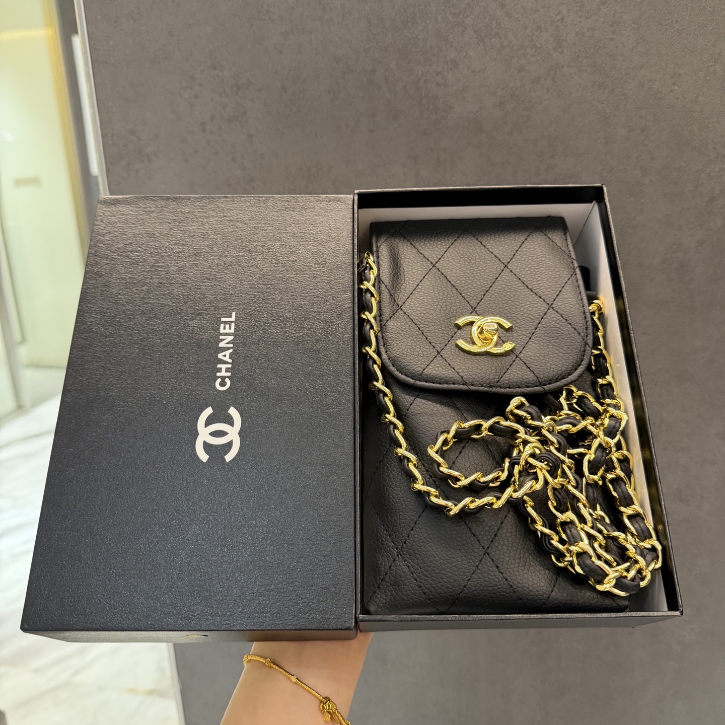 CHANEL（香奈儿）夏季新款 拼接五折晴雨伞 配送链包配套礼盒 链包可放手机 ，时尚博主人手一套，造型