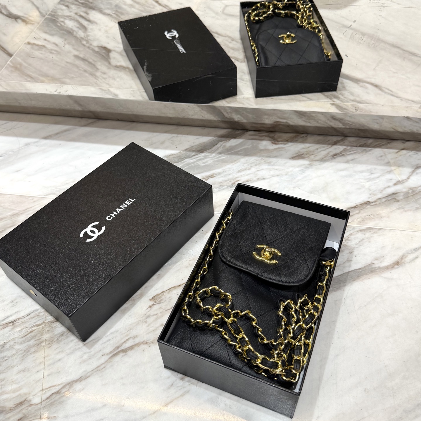 CHANEL（香奈儿）夏季新款 拼接五折晴雨伞 配送链包配套礼盒 链包可放手机 ，时尚博主人手一套，造型