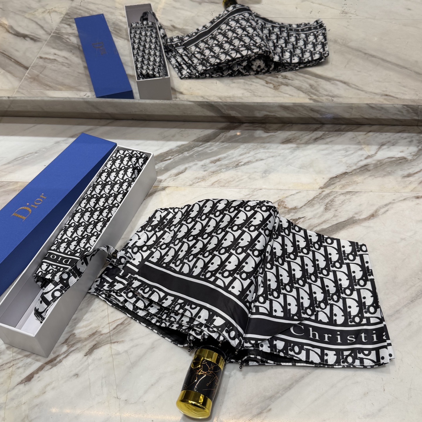 迪奥Dior 三折防晒睛雨伞。。夏季新款 全自动折叠晴雨伞 内里黑色涂层防晒有效阻隔紫外线99%，UPF