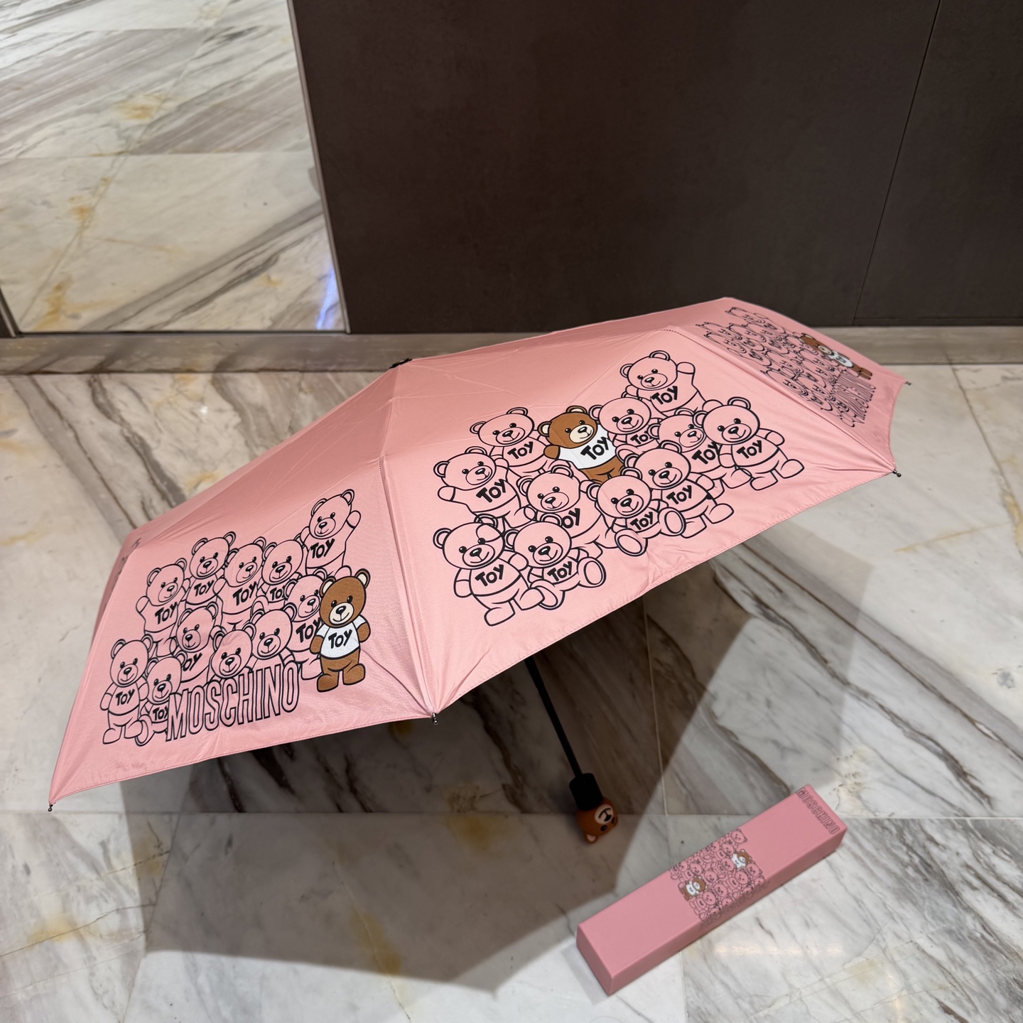 莫斯奇诺 MOSCHINO三折防晒睛雨伞。。 2025夏季新款 全自动折叠晴雨伞 内里黑色涂层防晒有效阻