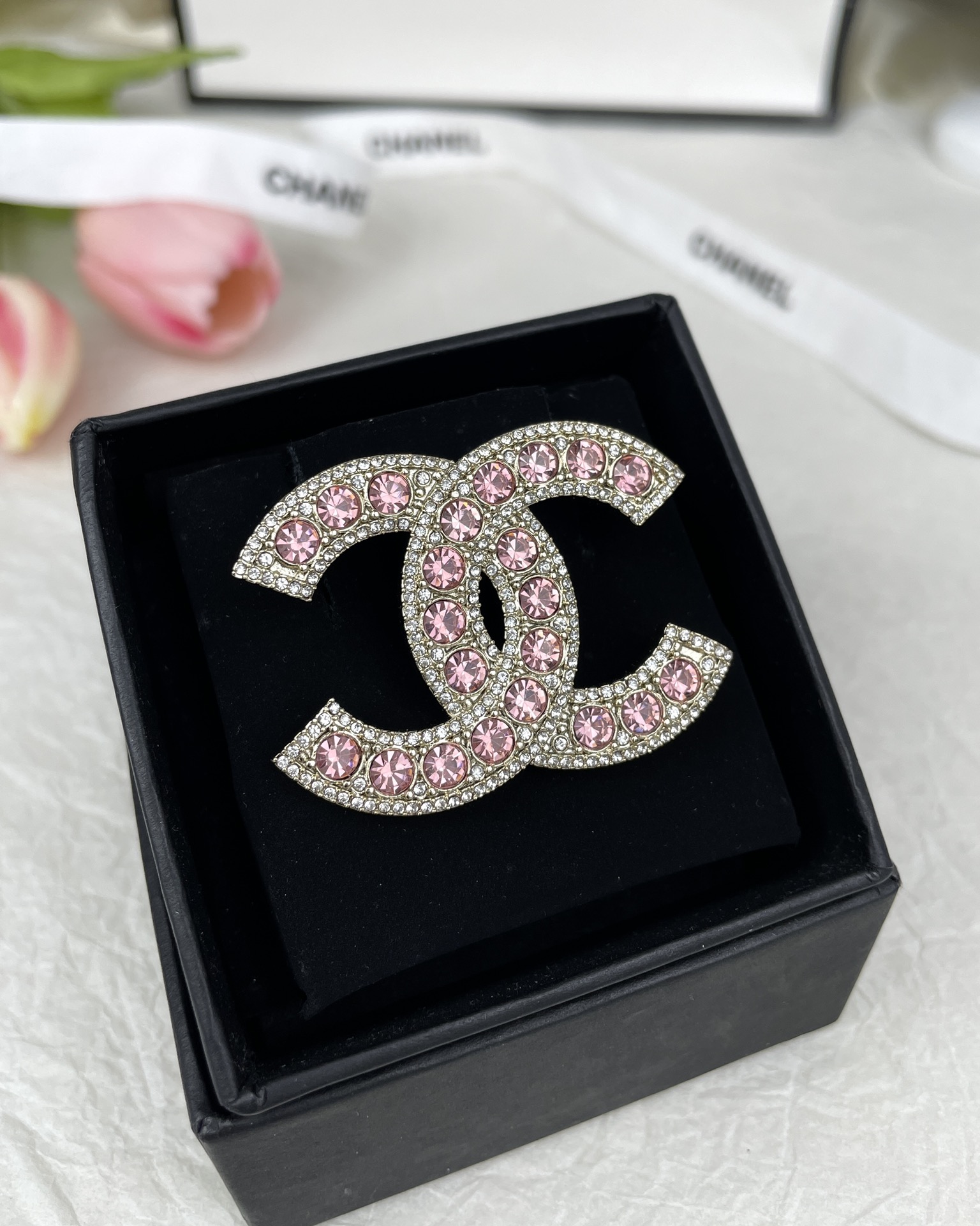 NO:619333,Ch@nel new autumn and winter pink diamond micro-set double C brooch, Chanel brooch, chanel, brooch, breastpin19860909Ch@nel秋冬新款 粉钻 微镶双C胸针,香奈儿胸针,chanel,brooch，breastpin,Jewelry