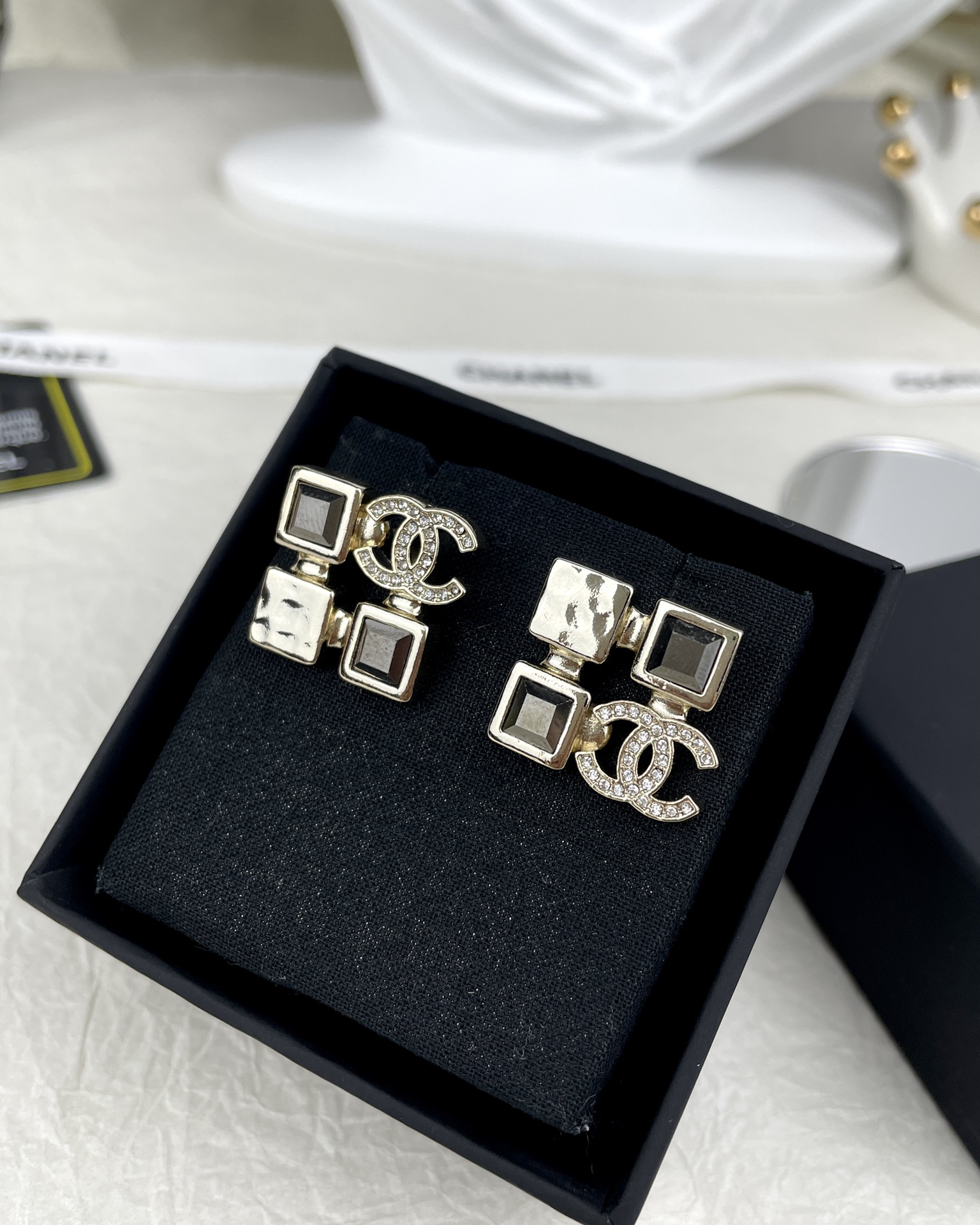 NO:101469,Xiaoxiang 24C new three-dimensional square earrings,19860909小香 24C新款立体方块耳钉,,Jewelry