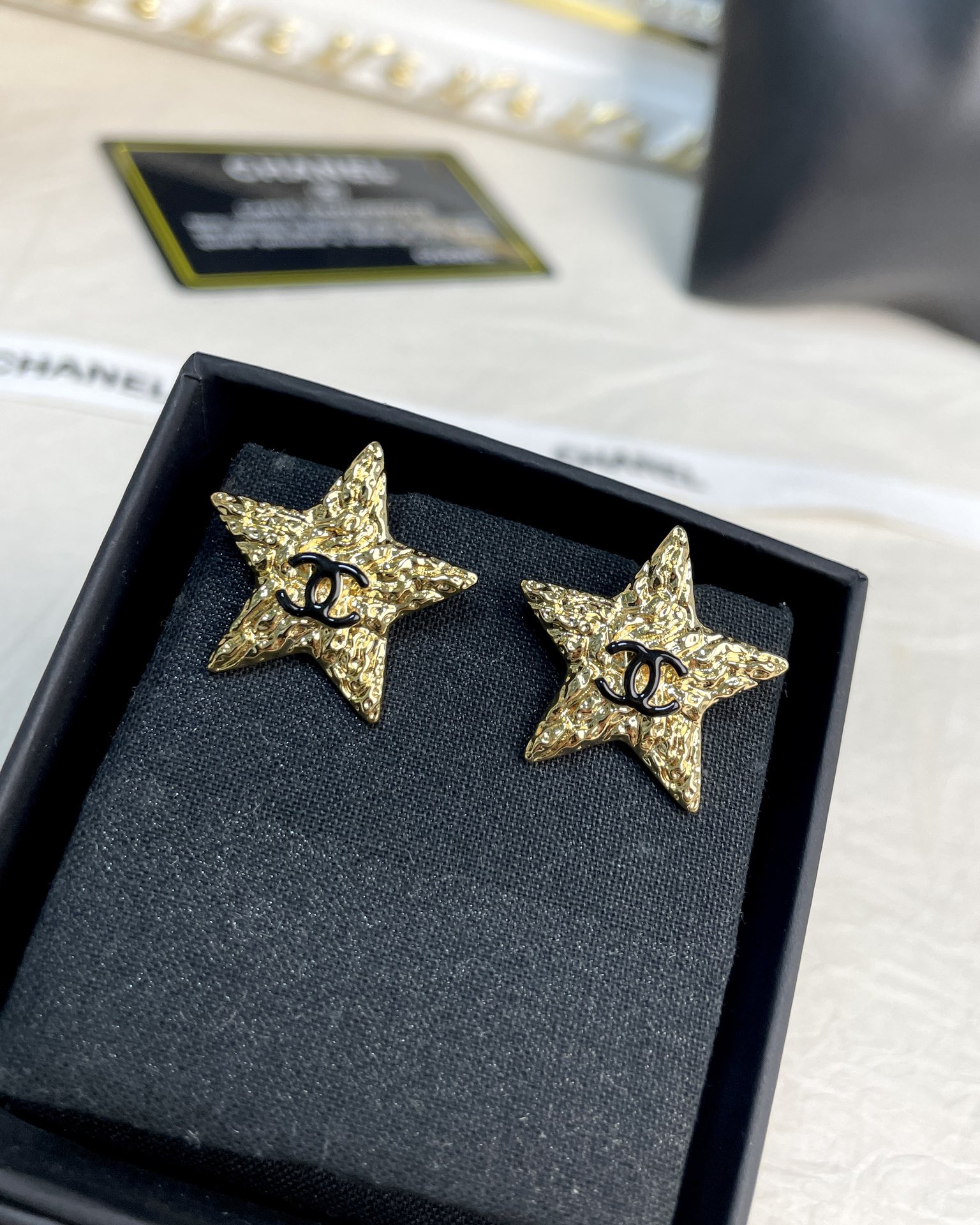 NO:101172,Little fragrance lava texture star double C stud earrings, Chanel stud earrings, chanel19860909小香熔岩肌理星星双c耳钉,香奈儿耳钉,chanel,Jewelry