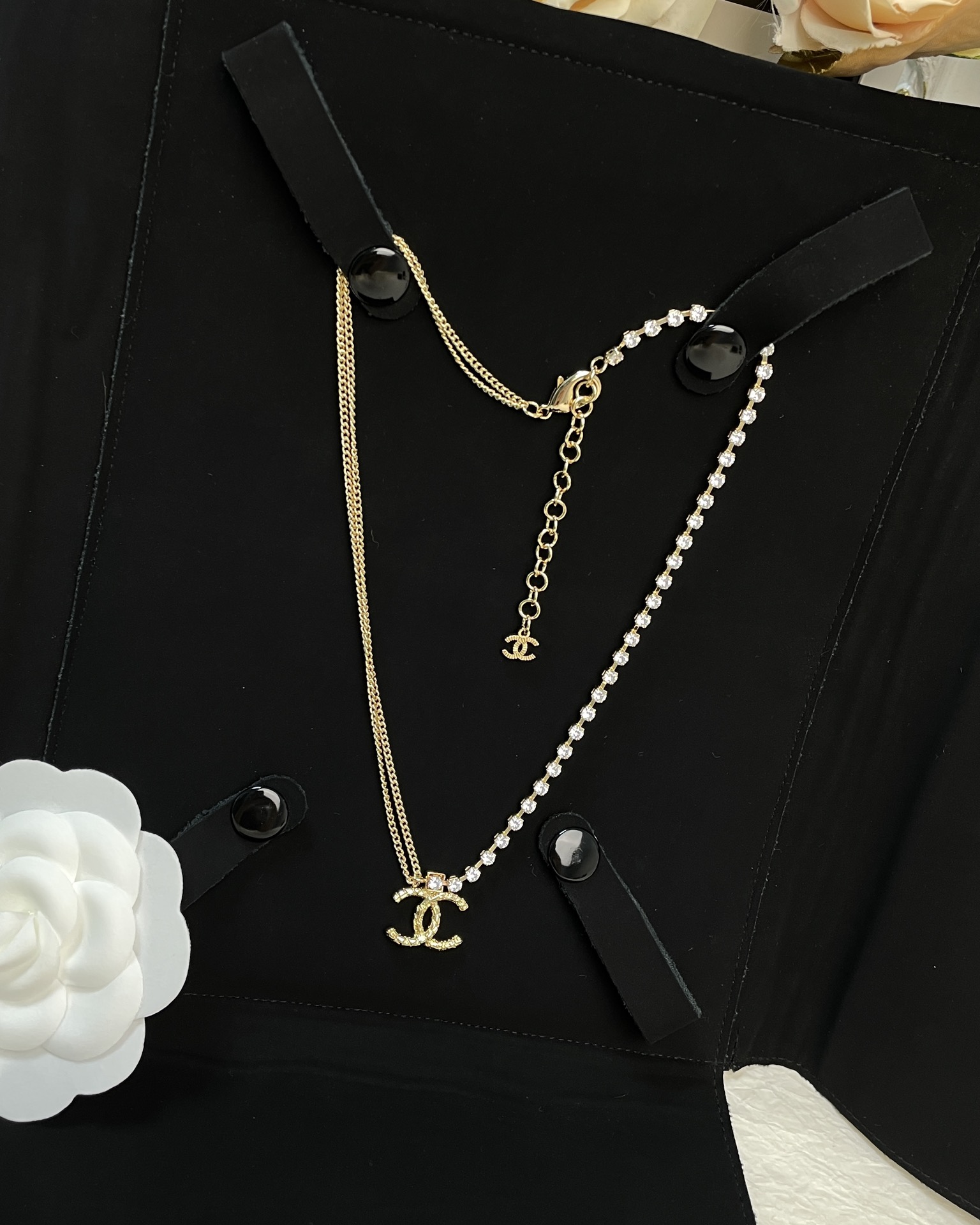 NO:101175,Xiaoxiang double-chain half-diamond choker, Chanel necklace, chanel, necklace19860909小香双链半钻条choker,香奈儿项链,chanel,necklace,Jewelry