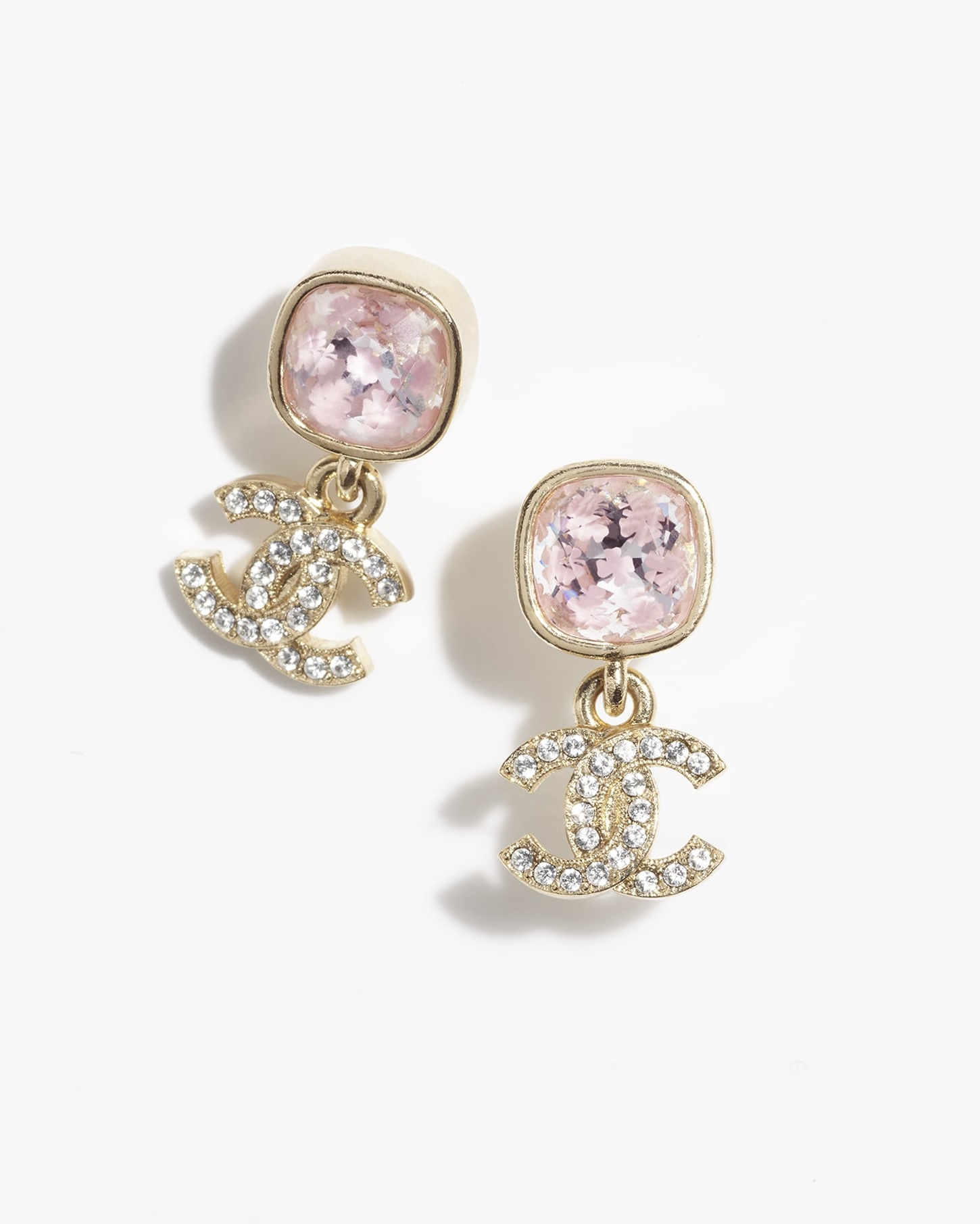 NO:688924,Xiaoxiang's new pink four-leaf clover zircon square double c earrings, Chanel earrings, chanel, earrings19860909小香新款 粉色四叶草 锆石 方块 双c耳环,香奈儿耳钉,chanel,earrings,Jewelry