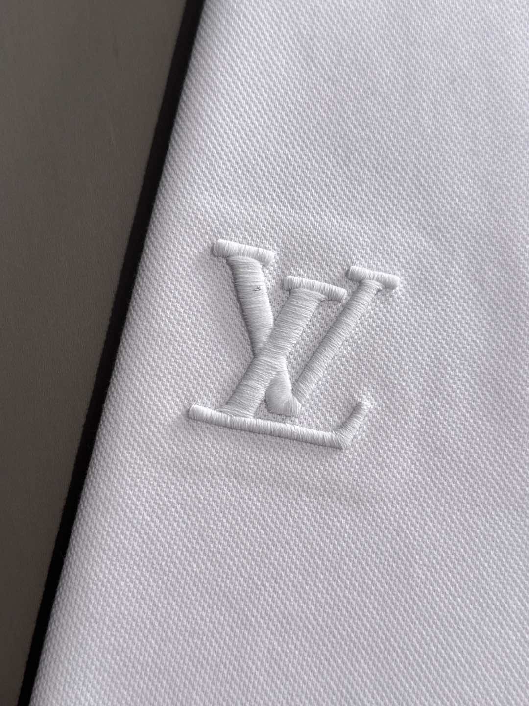 Louis Vuitton Polo Shirt - Short Sleeve, Premium Cotton, Designer Logo 5 i1740886317968 3080 0 5