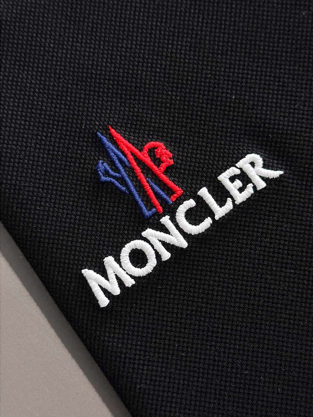 Moncler Polo Shirt: Premium Cotton, Logo Design, Comfortable & Breathable 7 i1740892098147 2812 0 8