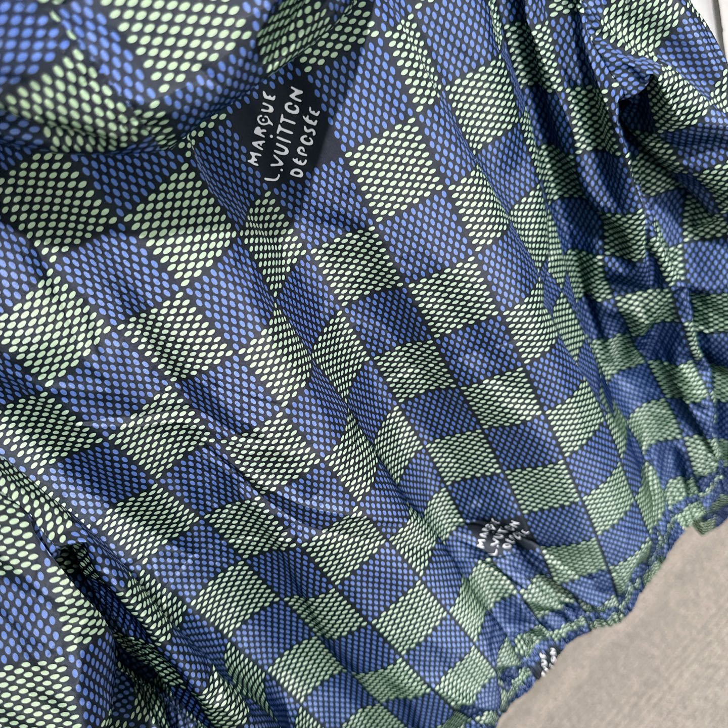Louis Vuitton Men's Reversible Damier Windbreaker Jacket - Spring Collection 5 i1753592926023 4627 0 3