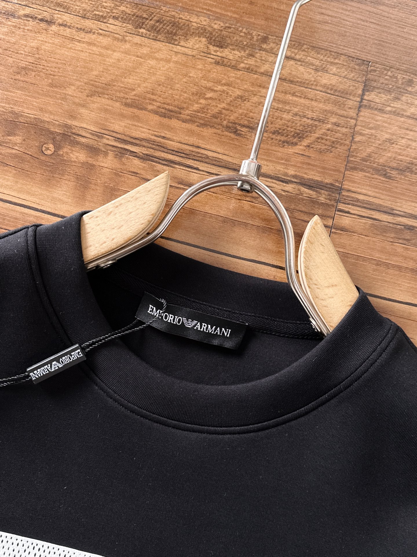 🌾退换 E Armani 阿玛尼 # 2025秋冬 八明治空气层套头圆领卫衣男女同款时尚休闲套头卫衣衫！