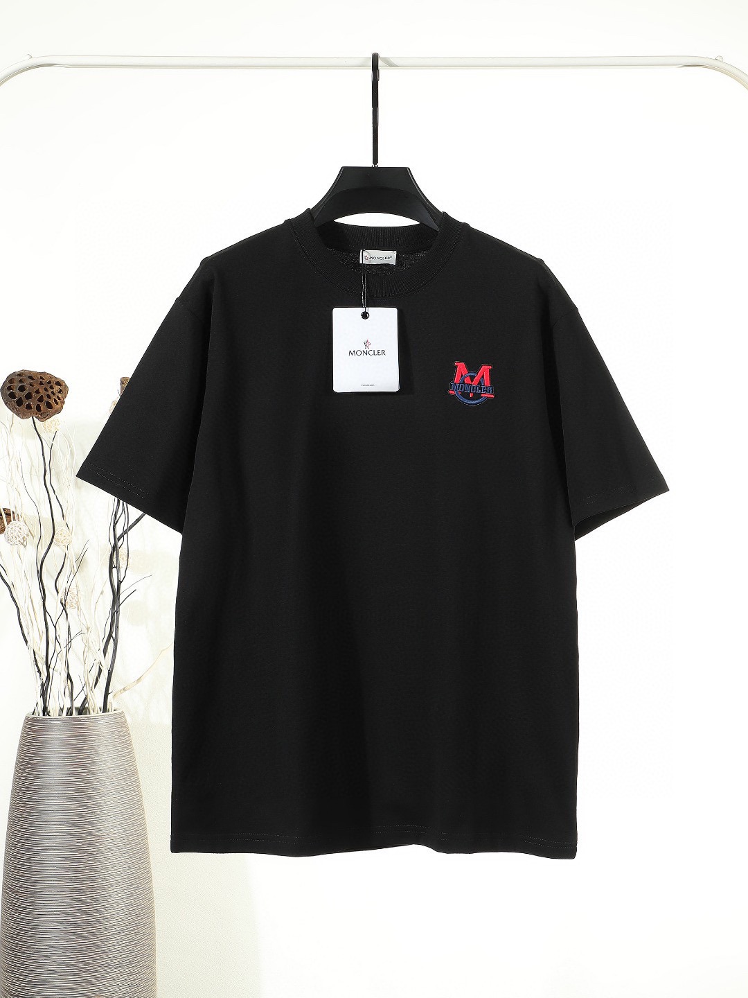 95 【Calidad exclusiva】 MONER bordado de letras entrelazadas en rojo y azul, logotipo refinado y actualizado, inspirado …